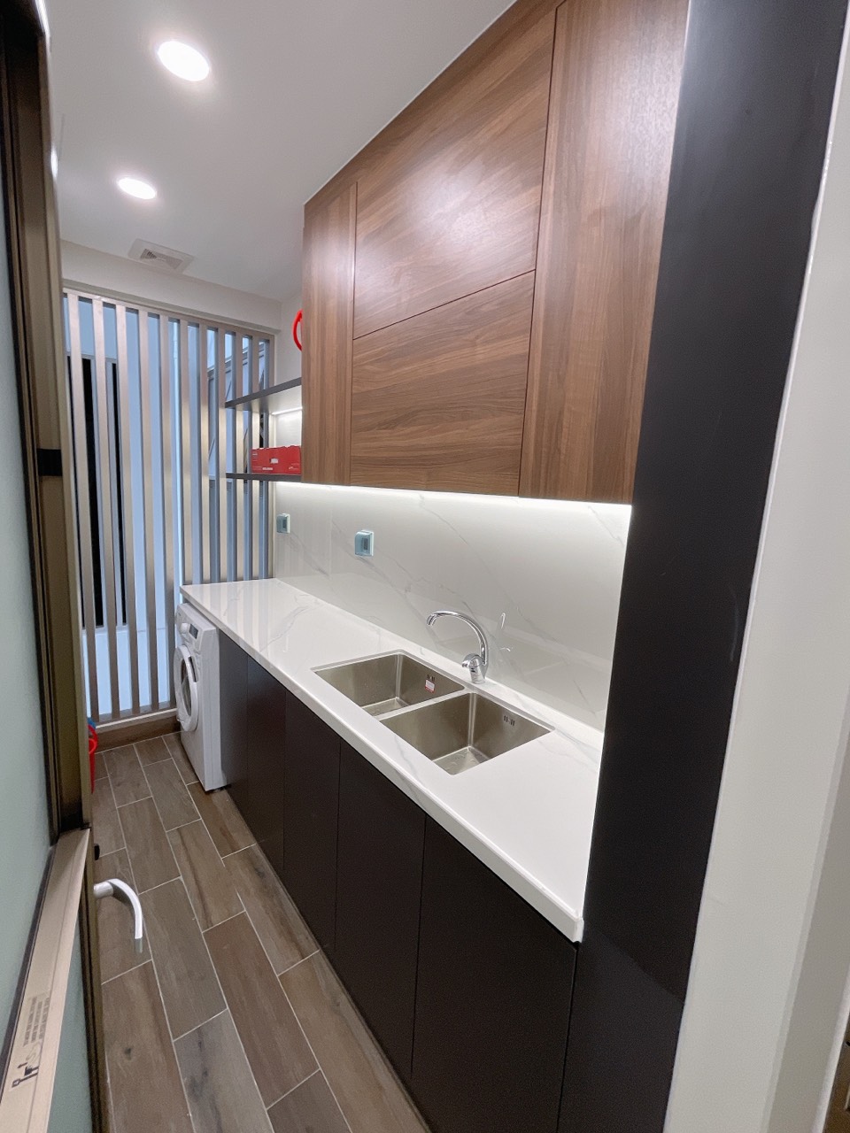 Midtown luxury apartment for rent in Phu My Hung, District 7 with 2 bedrooms with park view 9