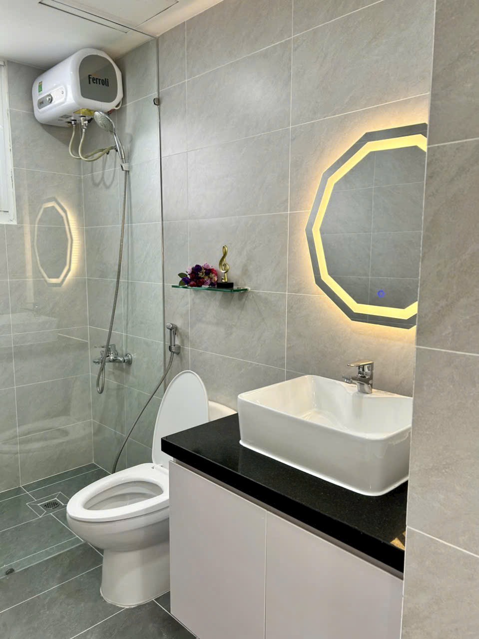 Bán căn hộ Mỹ Khang, Phú Mỹ Hưng, Quận 7 có 3 phòng ngủ view hồ bơi đang cho thuê 25 triệu/tháng 9