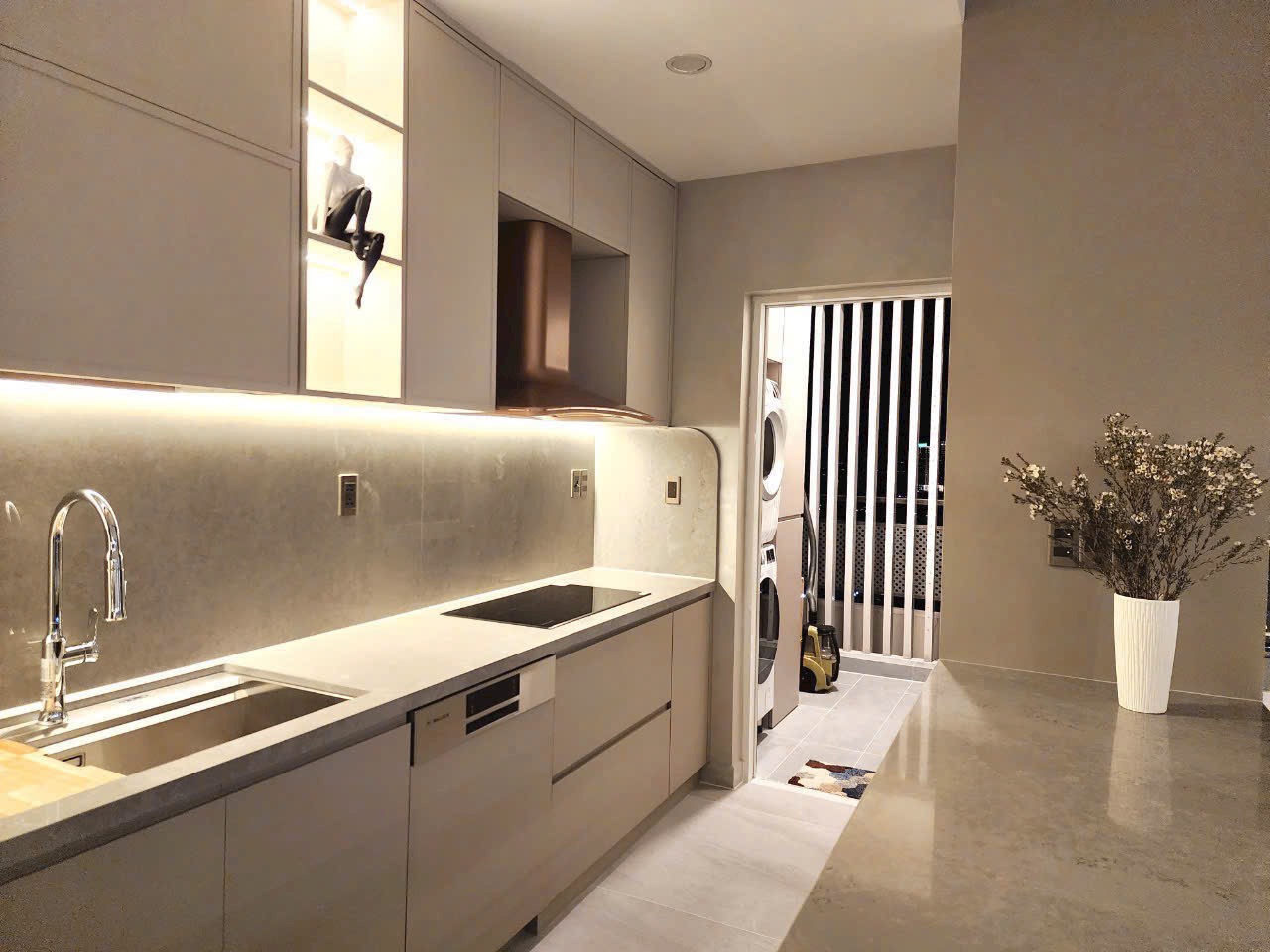 Bán căn hộ cao cấp Riverpark Phú Mỹ Hưng, Quận 7 có 3 phòng ngủ, lầu cao view trọn thành phố 2