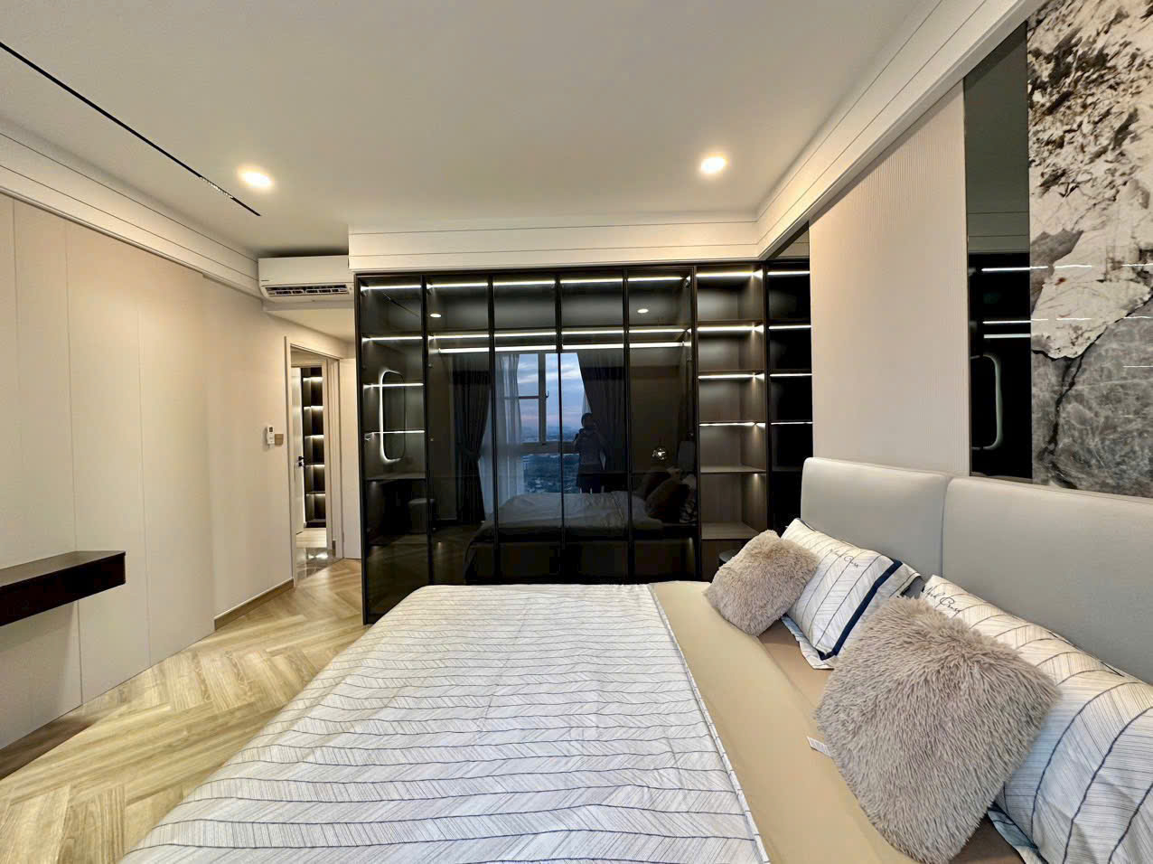 Riverpark luxury apartment for rent in Phu My Hung, District 7, beautiful new house with 3 bedrooms 1