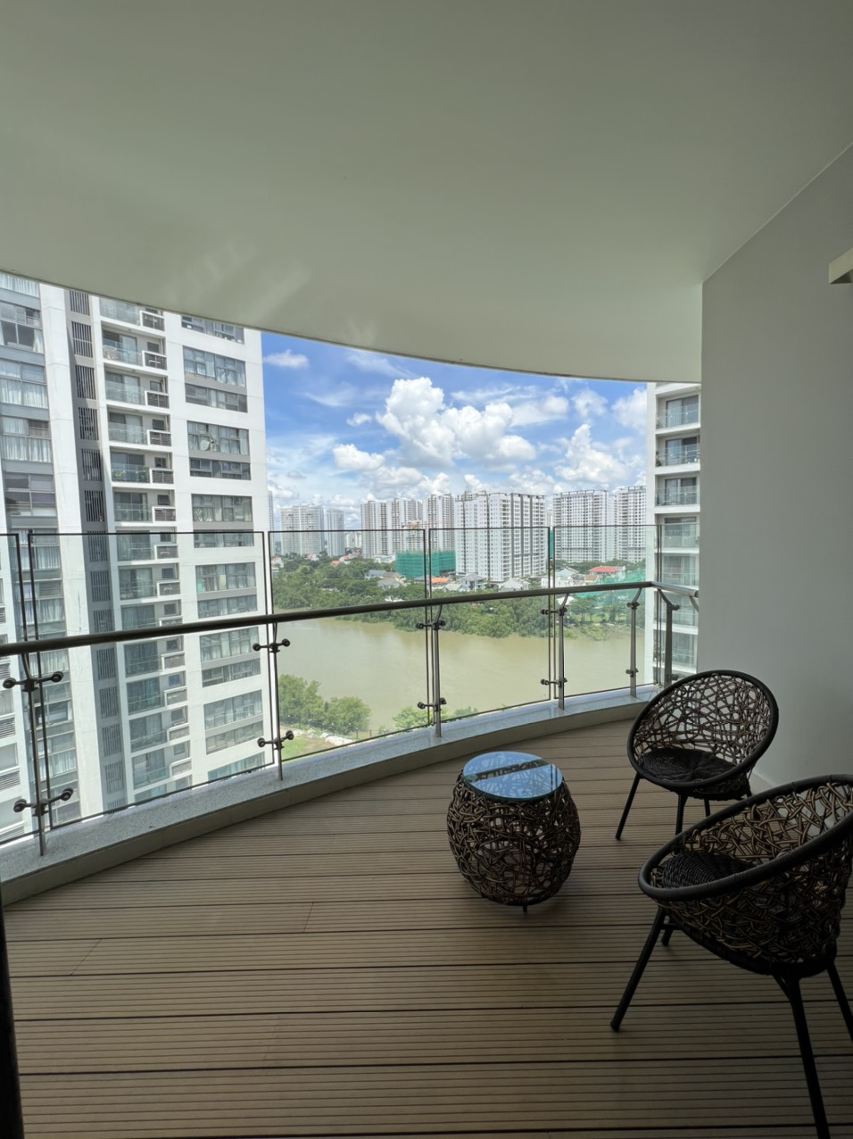 Apartment for rent Riverpark Premier in Phu My Hung, District 7 beautiful house with 3 bedrooms 2