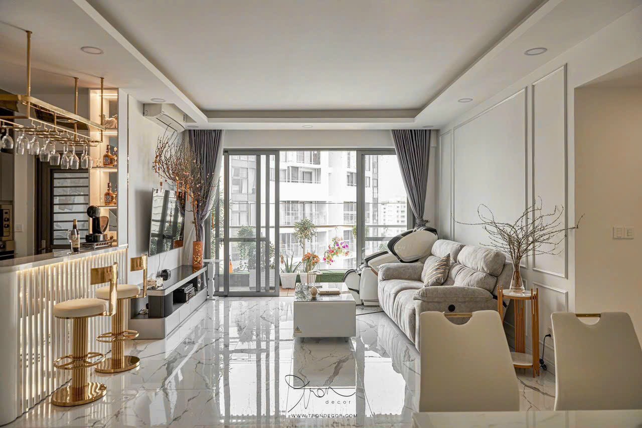 Riverpark Premier Phu My Hung apartment for sale, District 7 has 3 bedrooms pool view