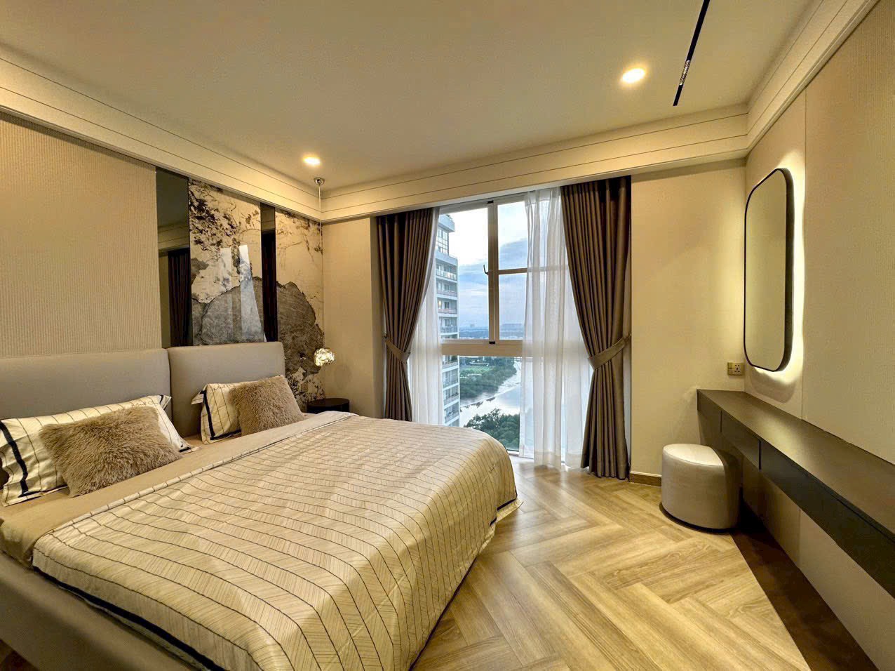 Bán căn hộ cao cấp Riverpark Residence Phú Mỹ Hưng, Quận 7 có 3 phòng ngủ view sông 4