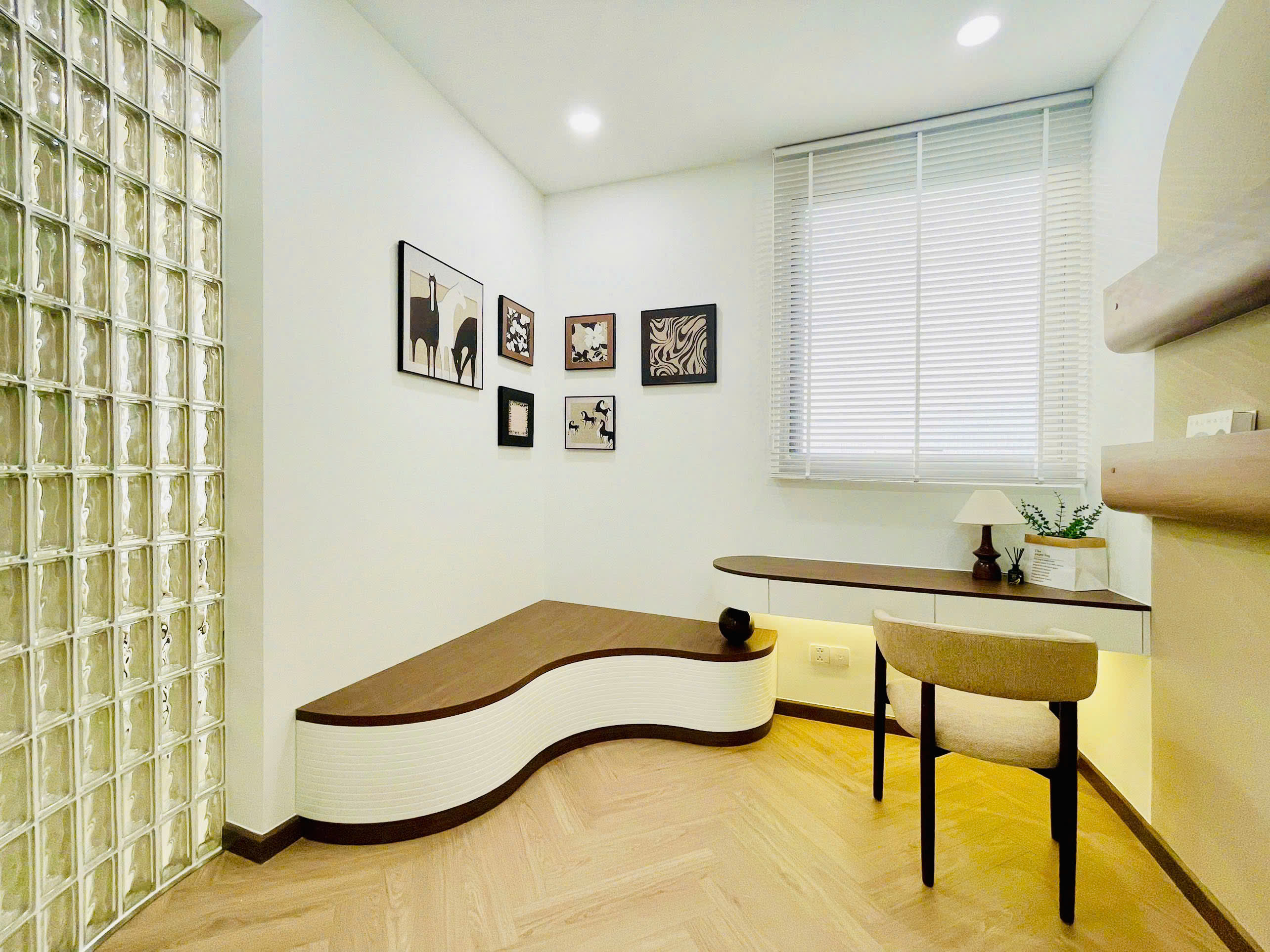 Bán hoặc cho thuê căn hộ Star Hill Phú Mỹ Hưng, Quận 7 thiết kế 3 phòng ngủ có ô xe – 102m2 2