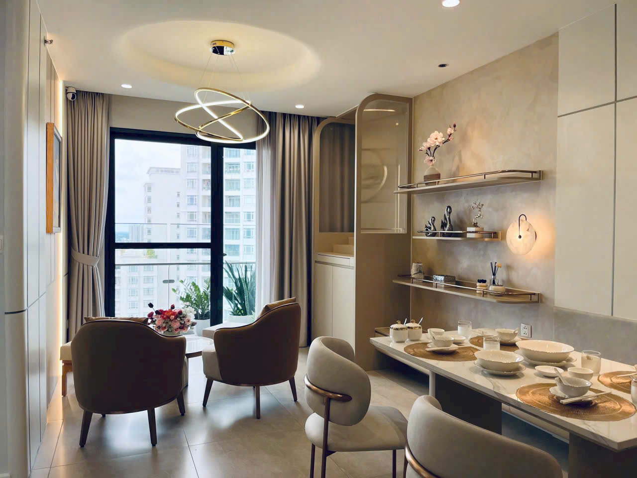 Bán căn hộ cao cấp The Antonia Phú Mỹ Hưng, Quận 7 có 2 phòng ngủ, view sông nội thất đẹp