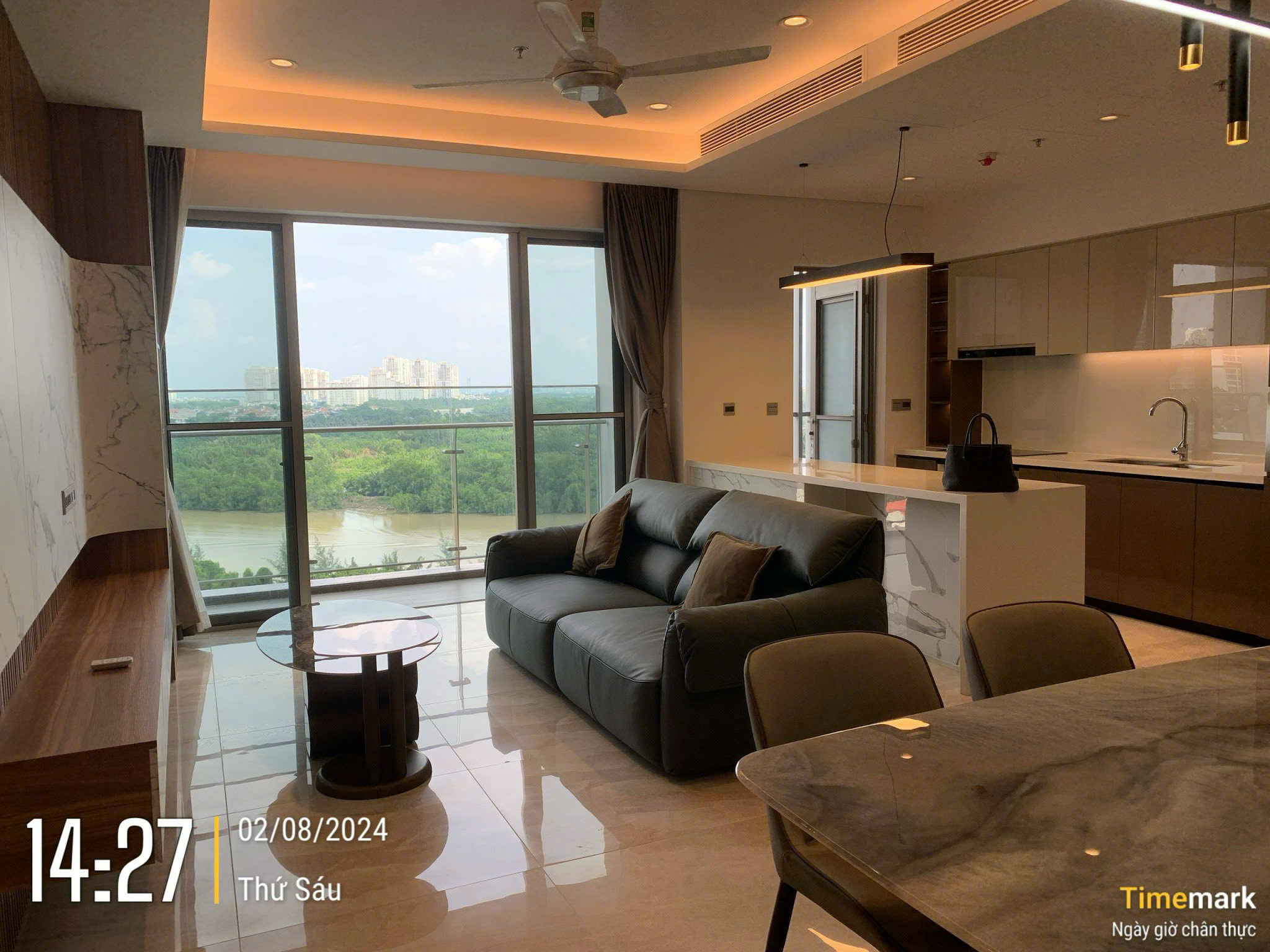 Bán hoặc cho thuê căn hộ The Horizon Phú Mỹ Hưng, Quận 7 có 3 phòng ngủ view sông ô đậu xe – 109m2