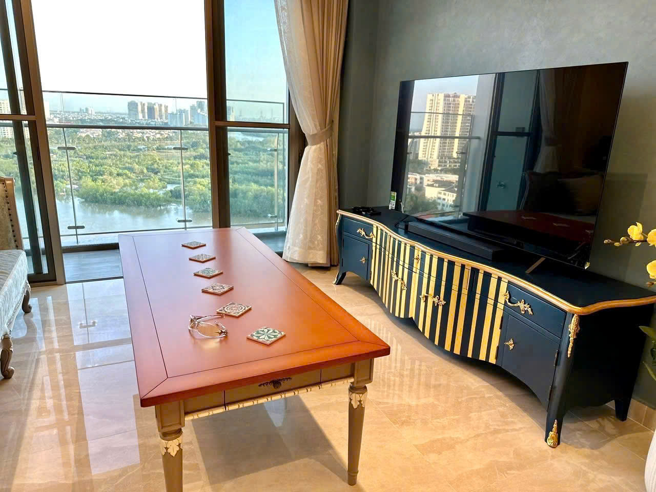 Cho thuê căn hộ cao cấp The Horizon Phú Mỹ Hưng, Quận 7 căn góc có 3 phòng ngủ, view sông 8