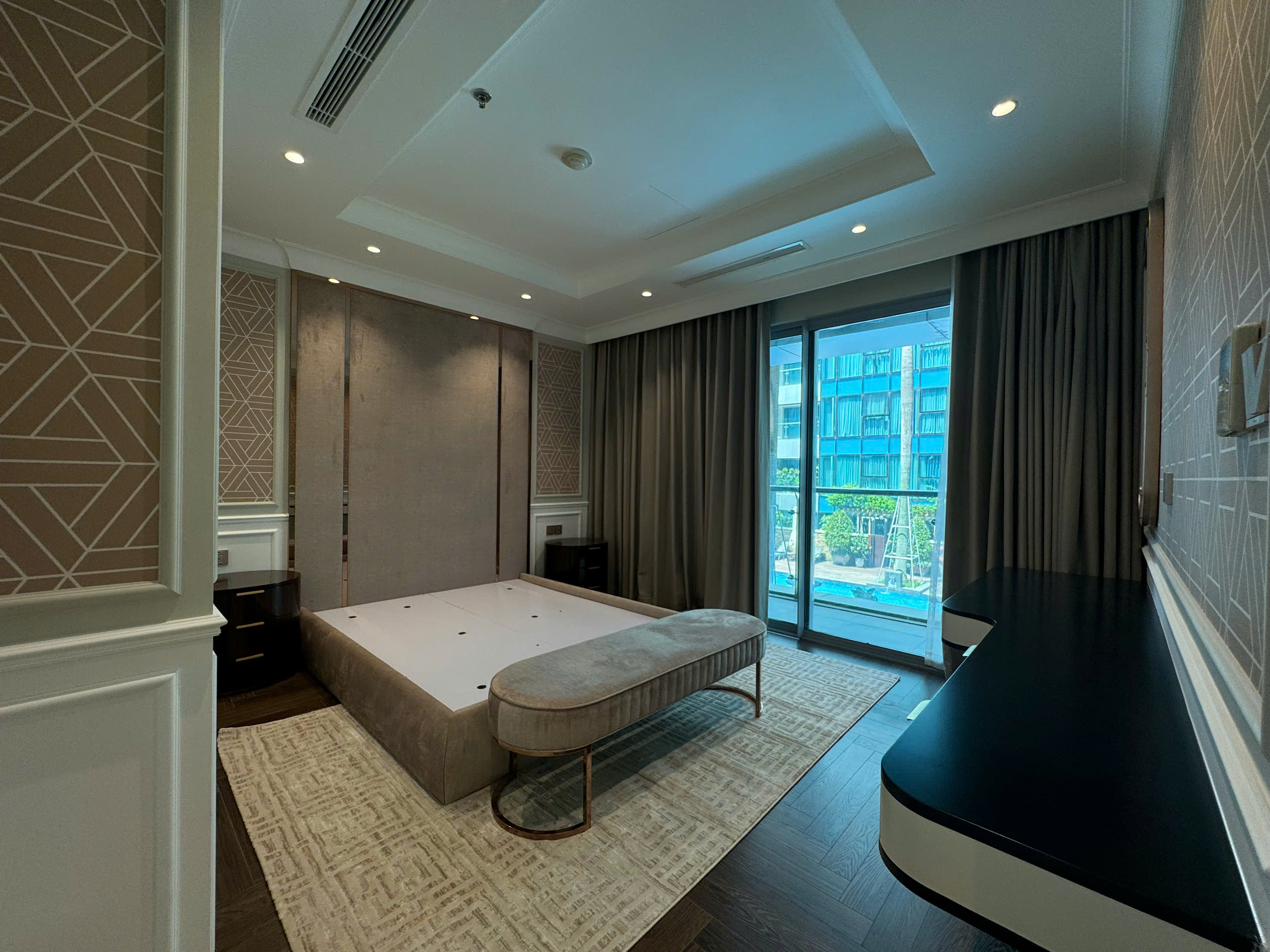 Bán hoặc cho thuê căn hộ cao cấp Vincom Center Quận 1 có 3 phòng ngủ, đầy đủ nội thất 16