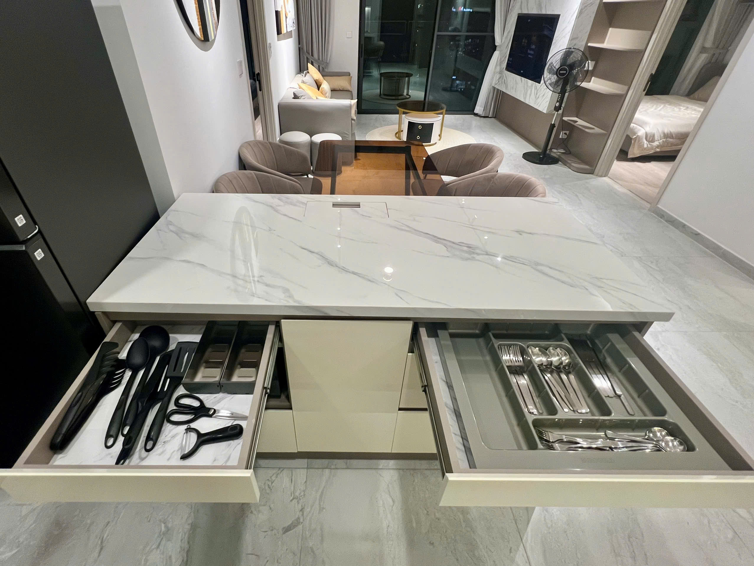 Cho thuê căn hộ Cardinal Court Phú Mỹ Hưng, Quận 7 thiết kế 2 phòng ngủ, đầy đủ nội thất – 76m2 14