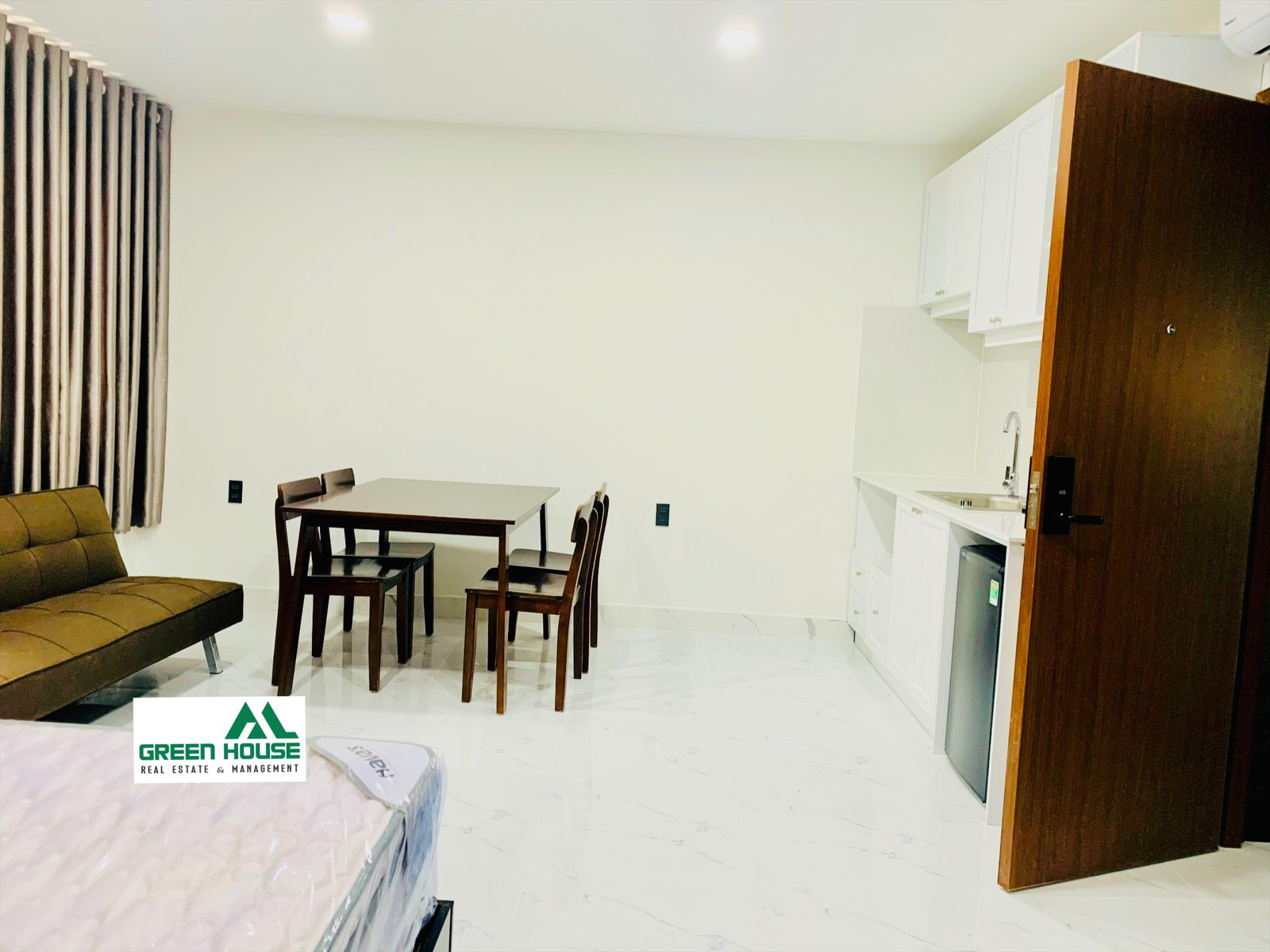 CHO THUÊ CĂN HỘ DỊCH VỤ Ở PHÚ MỸ HƯNG PHƯỜNG TÂN PHONG QUẬN 7