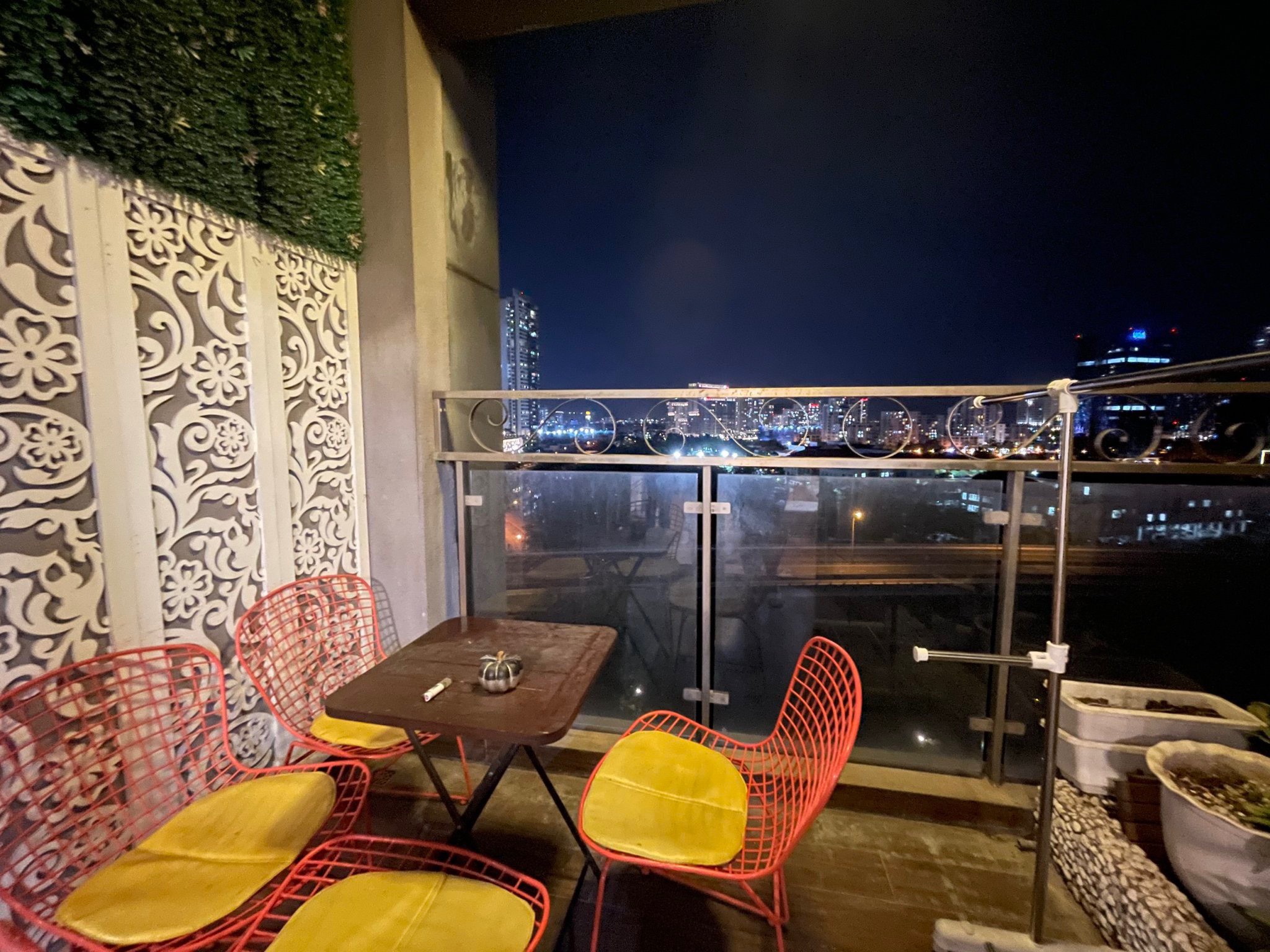 Docklands Saigon apartment for rent, District 7, corner apartment with view of Ca Cam River 4