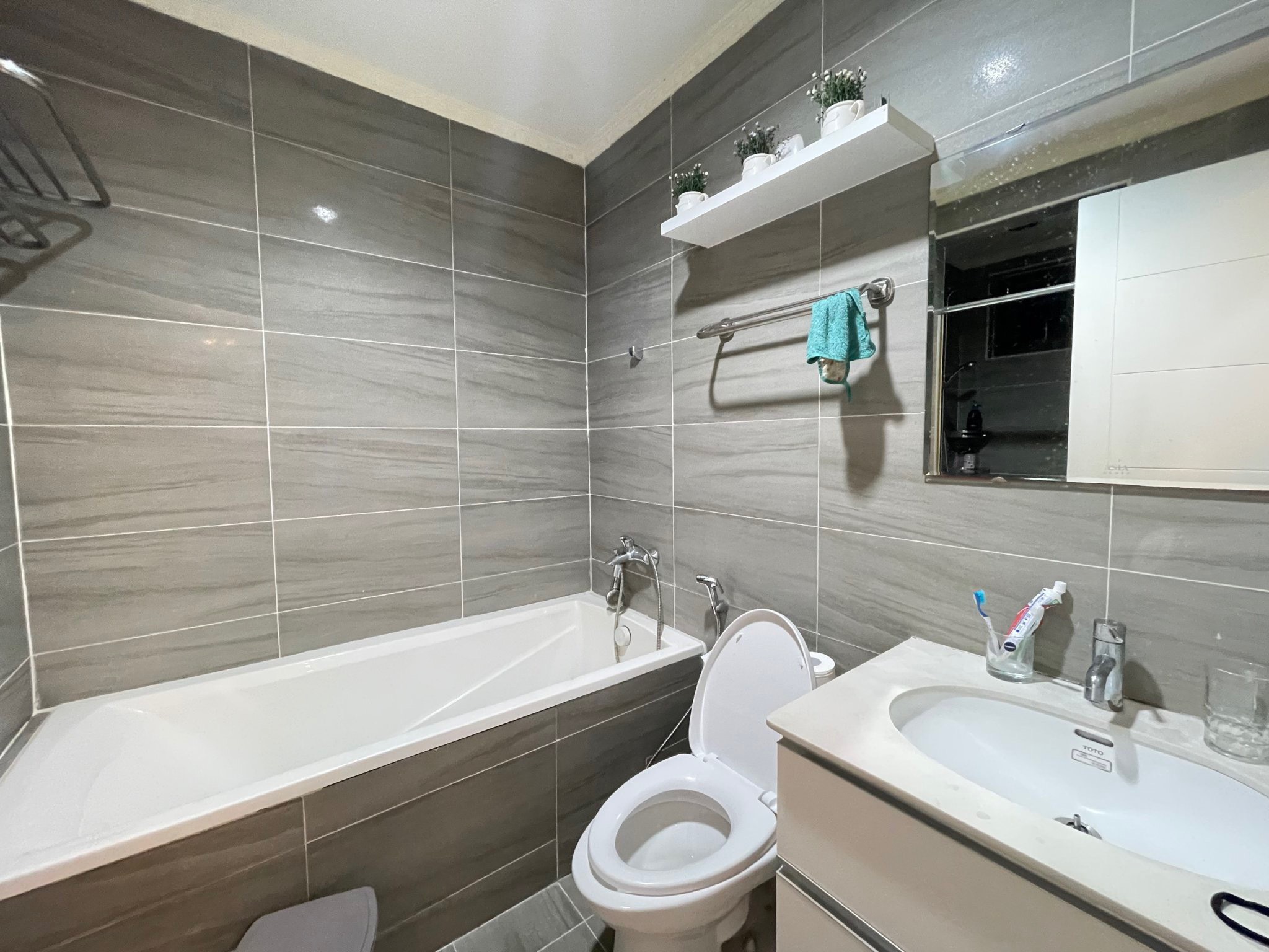 Docklands Saigon apartment for rent, District 7, corner apartment with view of Ca Cam River 8