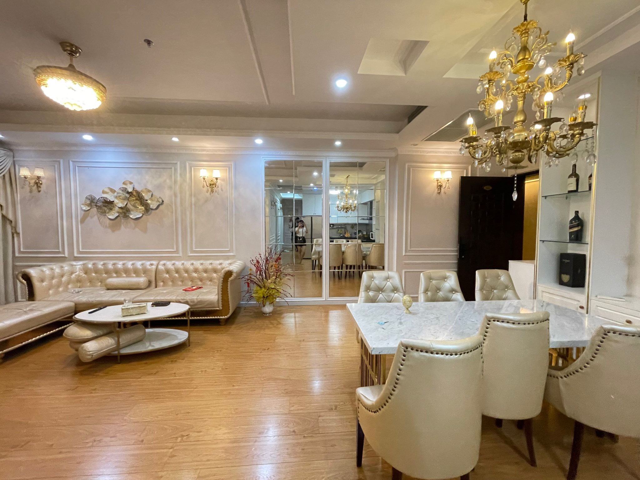 Docklands Saigon apartment for rent, District 7, corner apartment with view of Ca Cam River