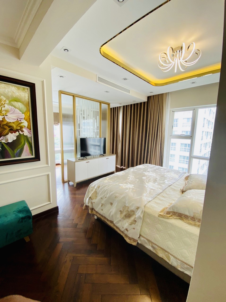 Duplex Happy Valley Premier apartment for rent in Phu My Hung, District 7 has 3 bedrooms with full a 6