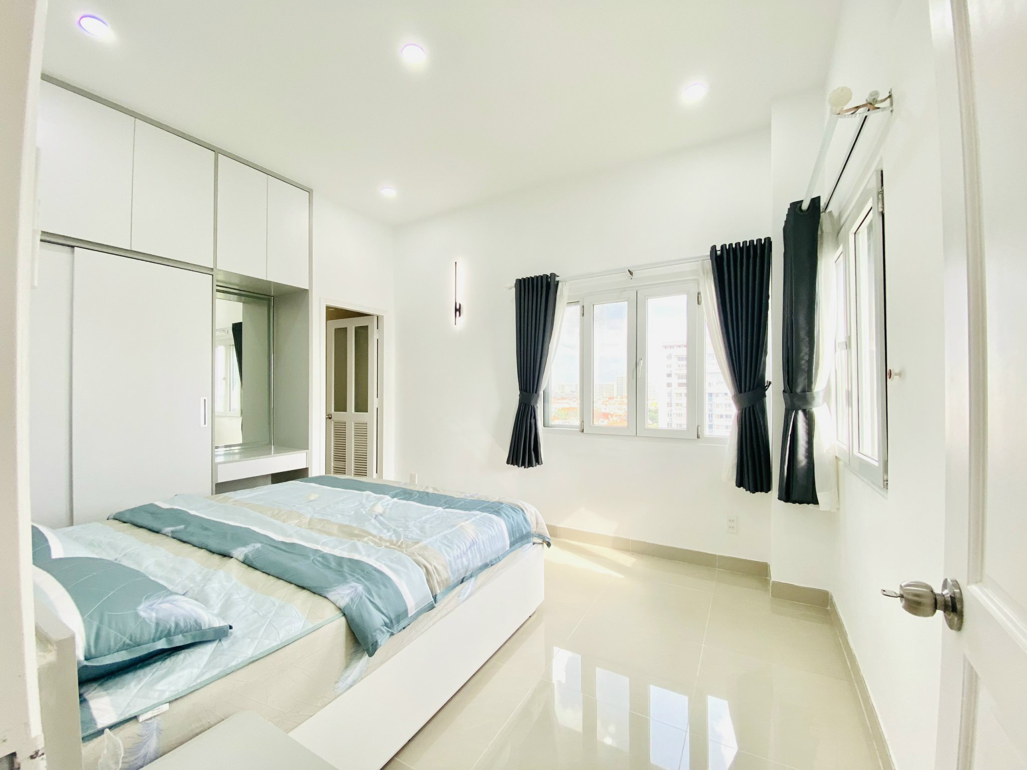Bán căn hộ duplex Hưng Vượng 3, Phú Mỹ Hưng, Quận 7 có 3 phòng ngủ 2 phòng master 4