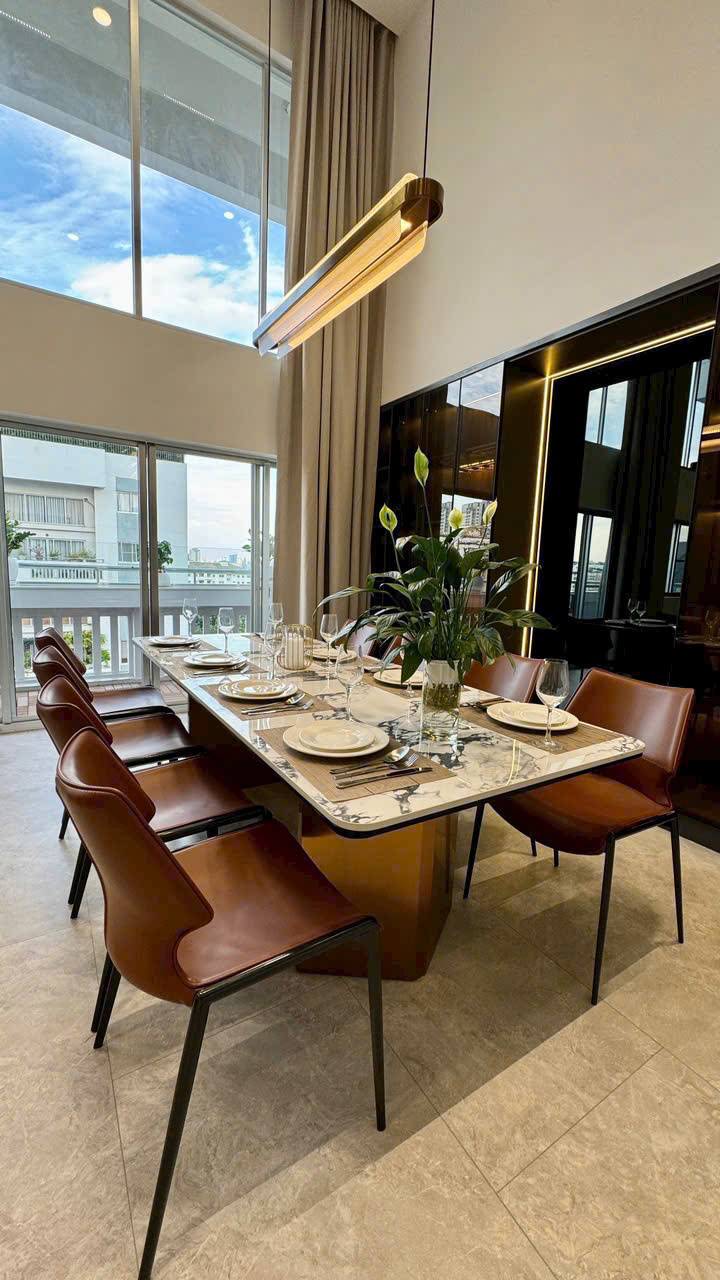 Bán căn hộ Duplex Mỹ Khánh 3 Phú Mỹ Hưng, Quận 7 có 5 phòng ngủ, ban công dài, ô xe 14.56m2 3