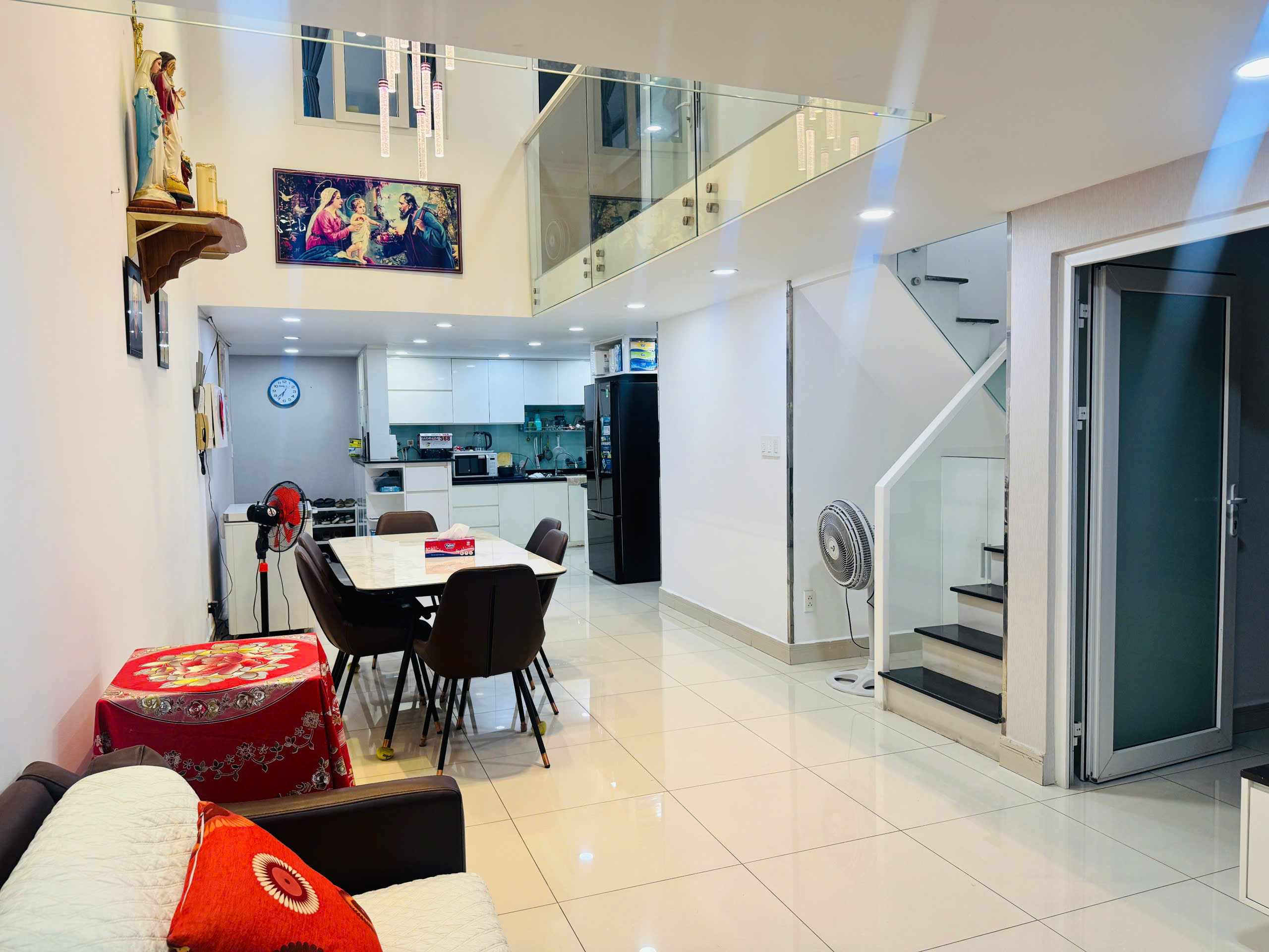 Bán căn hộ duplex Sky Garden 1 Phú Mỹ Hưng, Quận 7 căn góc thiết kế 4 phòng ngủ, lầu 11 – 165m2 1