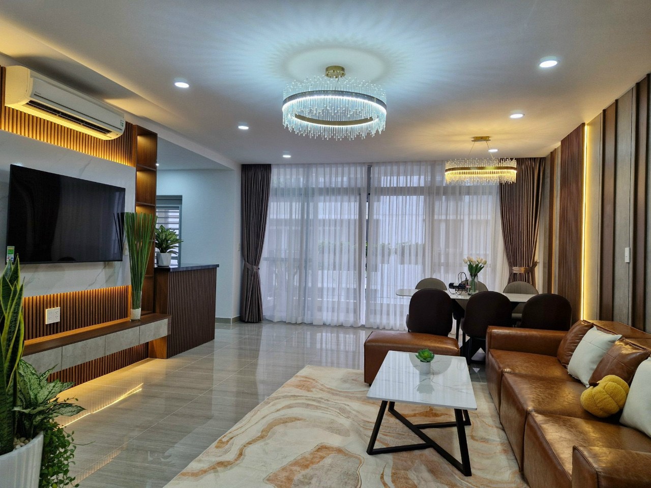 Cho thuê căn hộ duplex Star Hill Phú Mỹ Hưng, Quận 7 nhà mới đẹp có 3 phòng ngủ, ô đậu xe