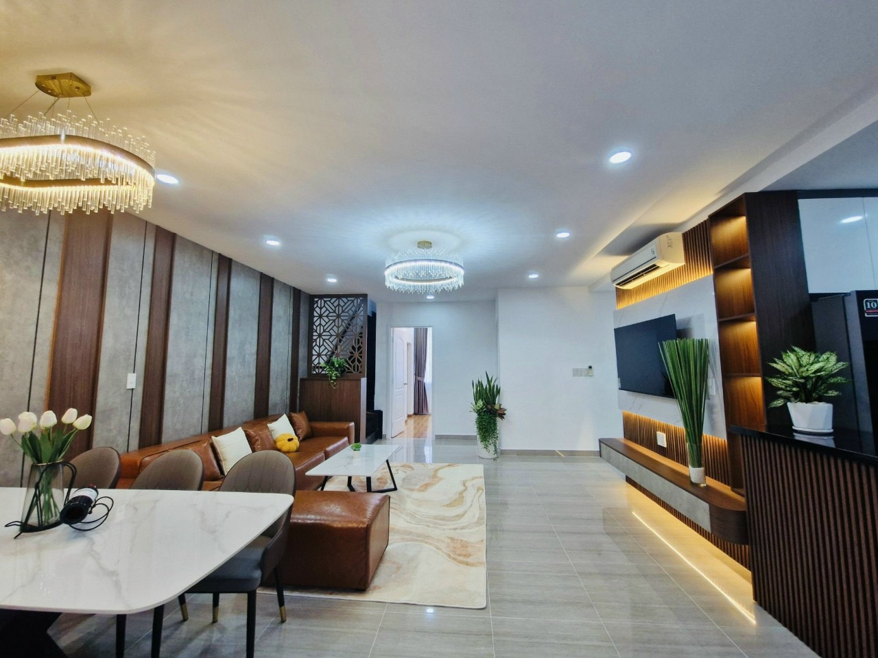 Cho thuê căn hộ duplex Star Hill Phú Mỹ Hưng, Quận 7 nhà mới đẹp có 3 phòng ngủ, ô đậu xe 4