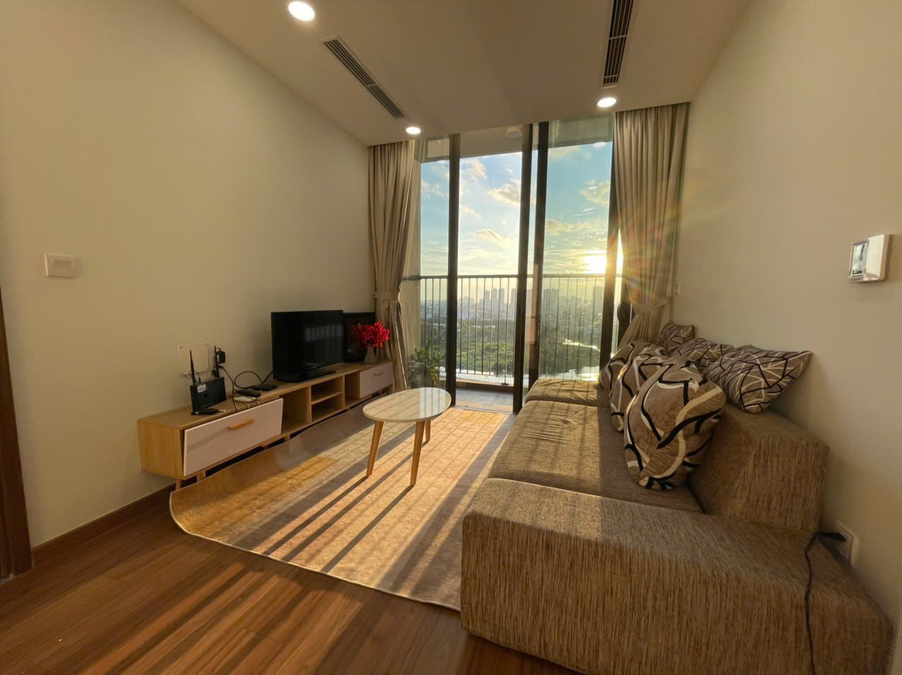 Eco Green apartment for rent in District 7 has 2 bedrooms, fully furnished 7