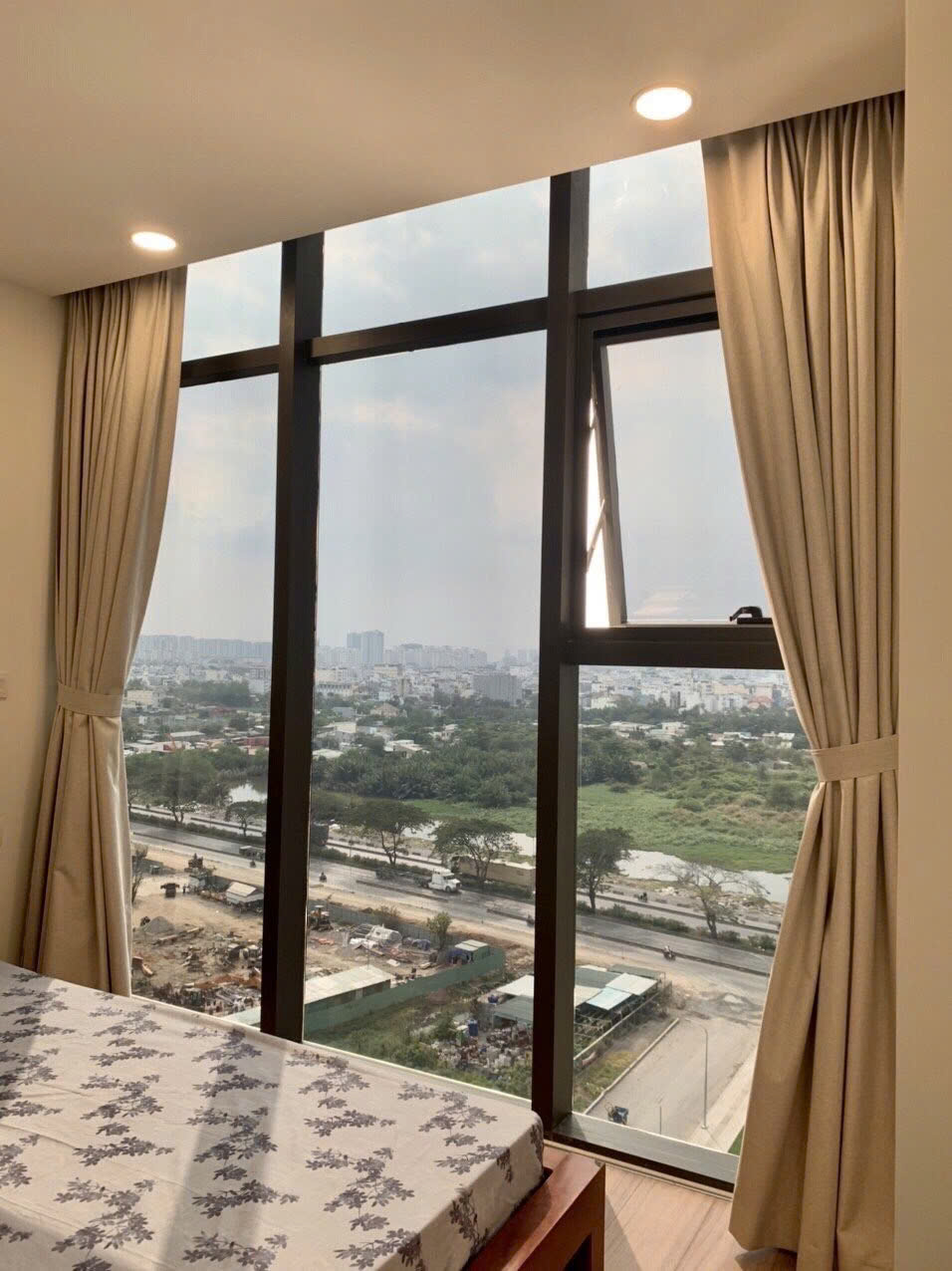 Eco Green apartment for rent in District 7 has 2 bedrooms, fully furnished 6