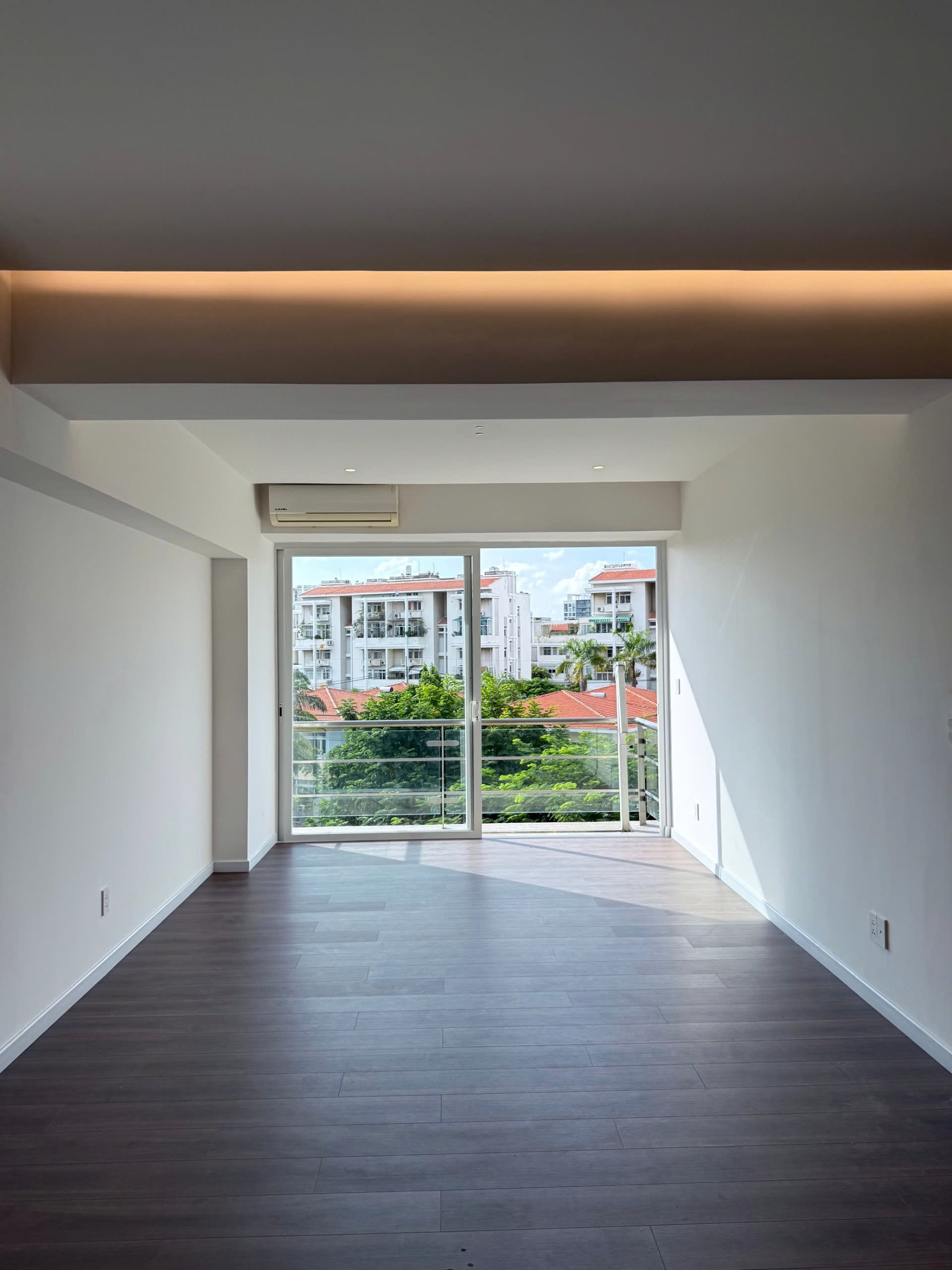 Bán căn hộ Garden Plaza 1 Phú Mỹ Hưng, Quận 7 thiết kế 3 phòng ngủ có ô đậu xe ô tô, view công viên 