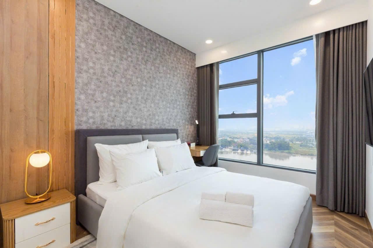 Cho thuê căn hộ tòa Golden House Sunwah Pearl, Quận Bình Thạnh có 3 phòng ngủ view sông Sài Gòn 18