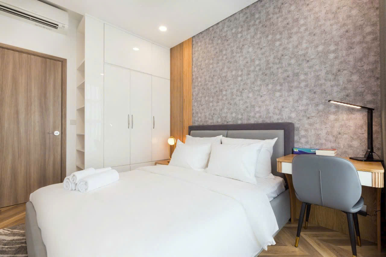 Cho thuê căn hộ tòa Golden House Sunwah Pearl, Quận Bình Thạnh có 3 phòng ngủ view sông Sài Gòn 7