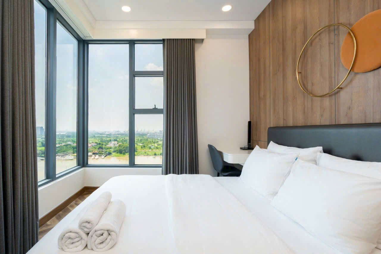 Cho thuê căn hộ tòa Golden House Sunwah Pearl, Quận Bình Thạnh có 3 phòng ngủ view sông Sài Gòn 15
