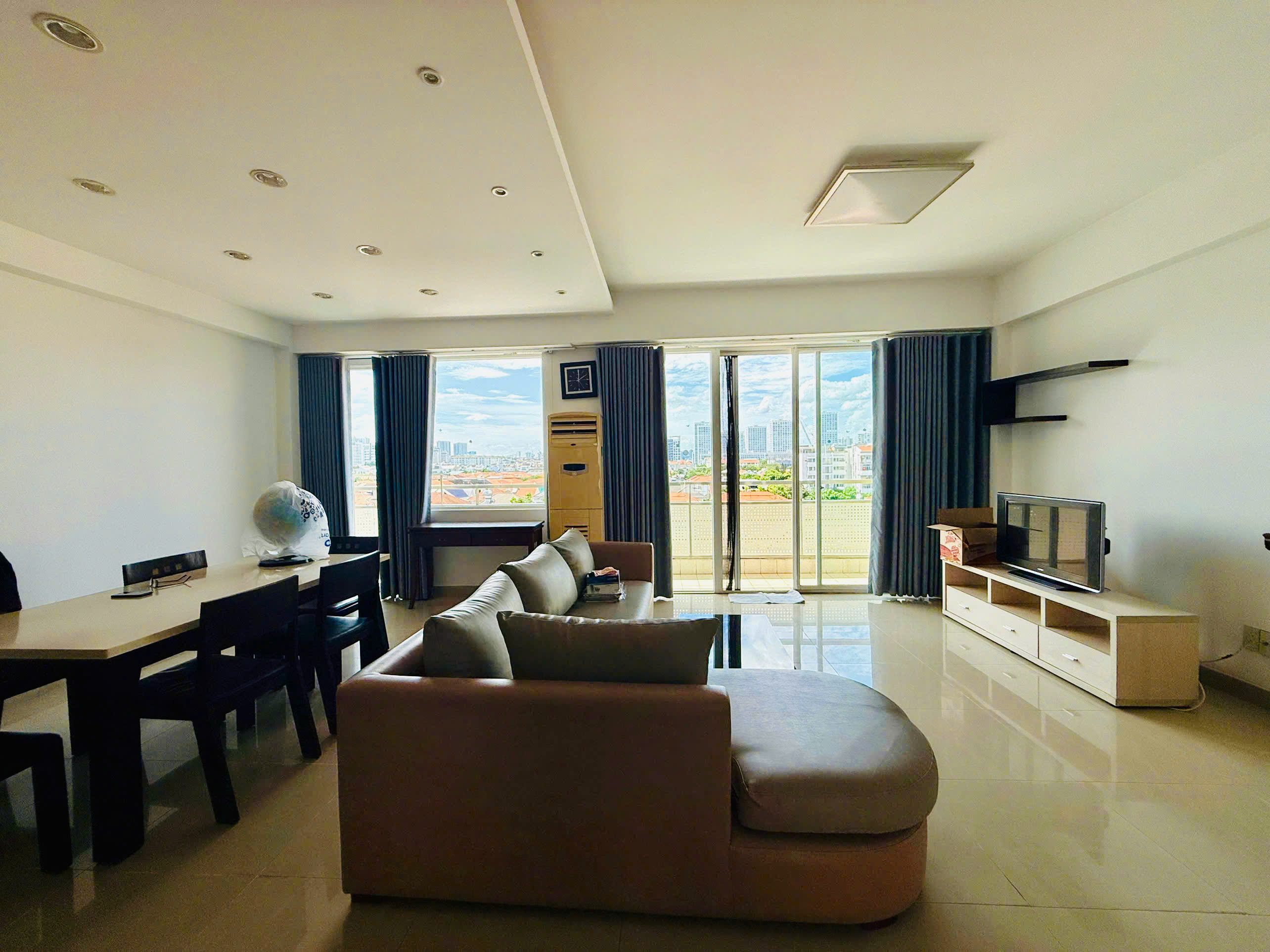 Bán căn hộ Grand View D Phú Mỹ Hưng thiết kế 3 phòng ngủ, lầu 6 – 146m2 3