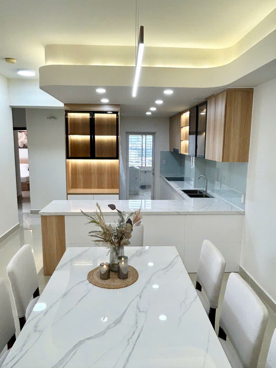 Cho thuê căn hộ cao cấp Grand View Phú Mỹ Hưng, Quận 7 có 3 phòng ngủ, nội thất đẹp lung linh 4