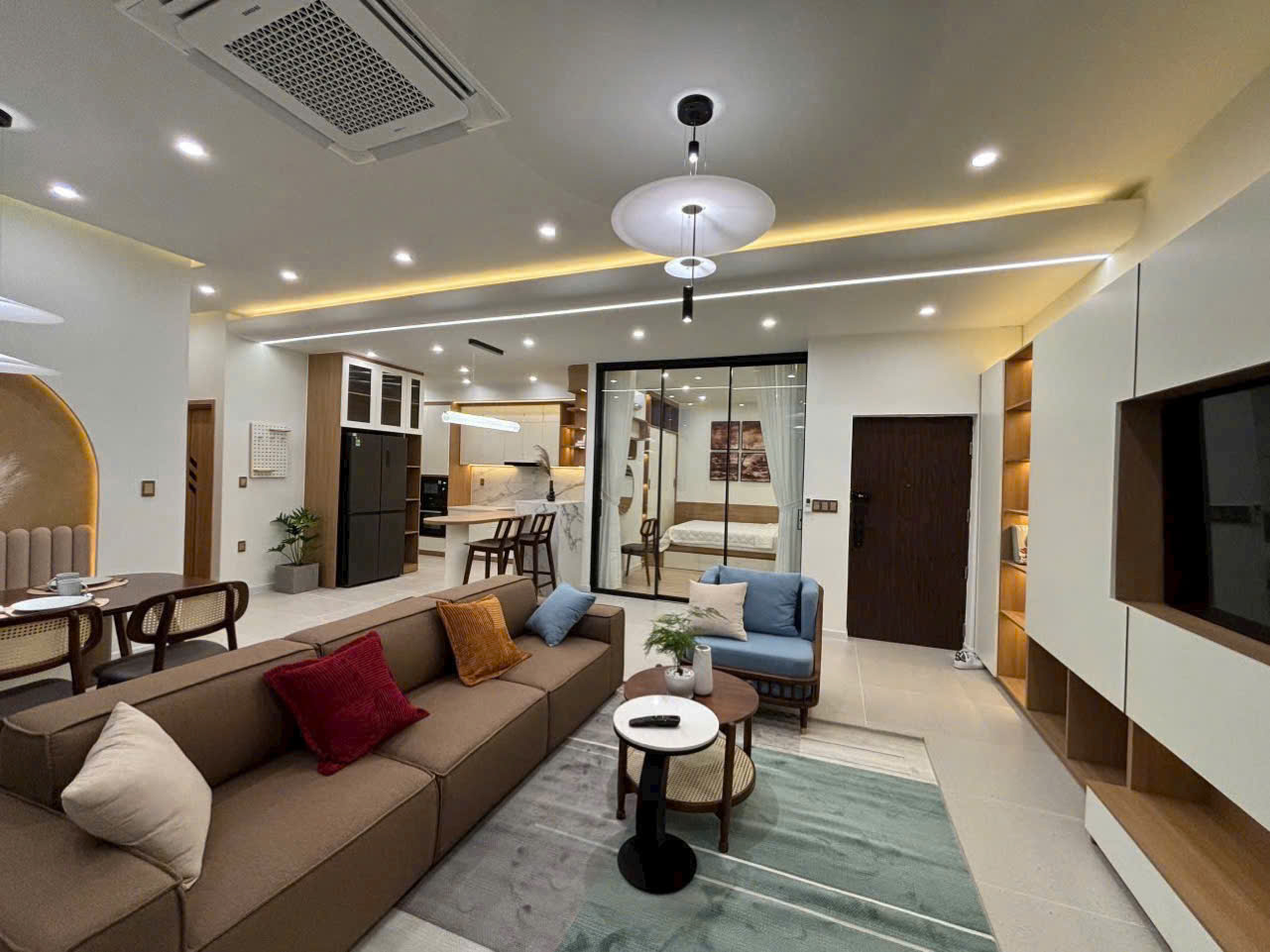 Bán căn hộ Grand View Phú Mỹ Hưng, Quận 7 nhà mới đẹp có 3 phòng ngủ view hướng Nam – 118.6m2