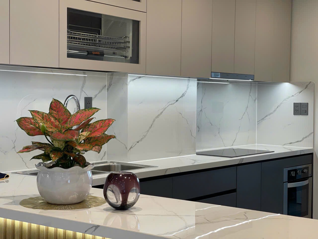 Grand View apartment for rent in Phu My Hung, District 7, new house with 3 bedrooms, high floor 2