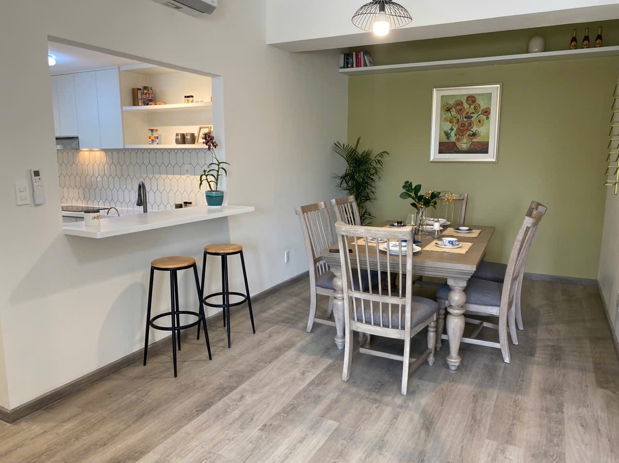 Bán căn hộ Grand View Phú Mỹ Hưng, Quận 7 có 3 phòng ngủ, nội thất mới 2