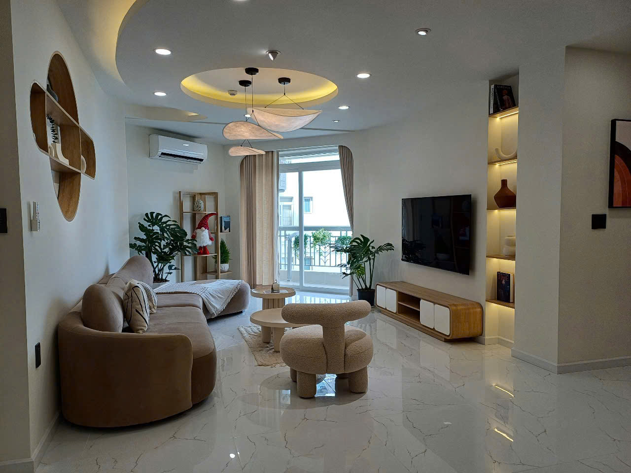 Bán căn hộ Green View Phú Mỹ Hưng, Quận 7 có 3 phòng ngủ, nộ thất đẹp sang trọng