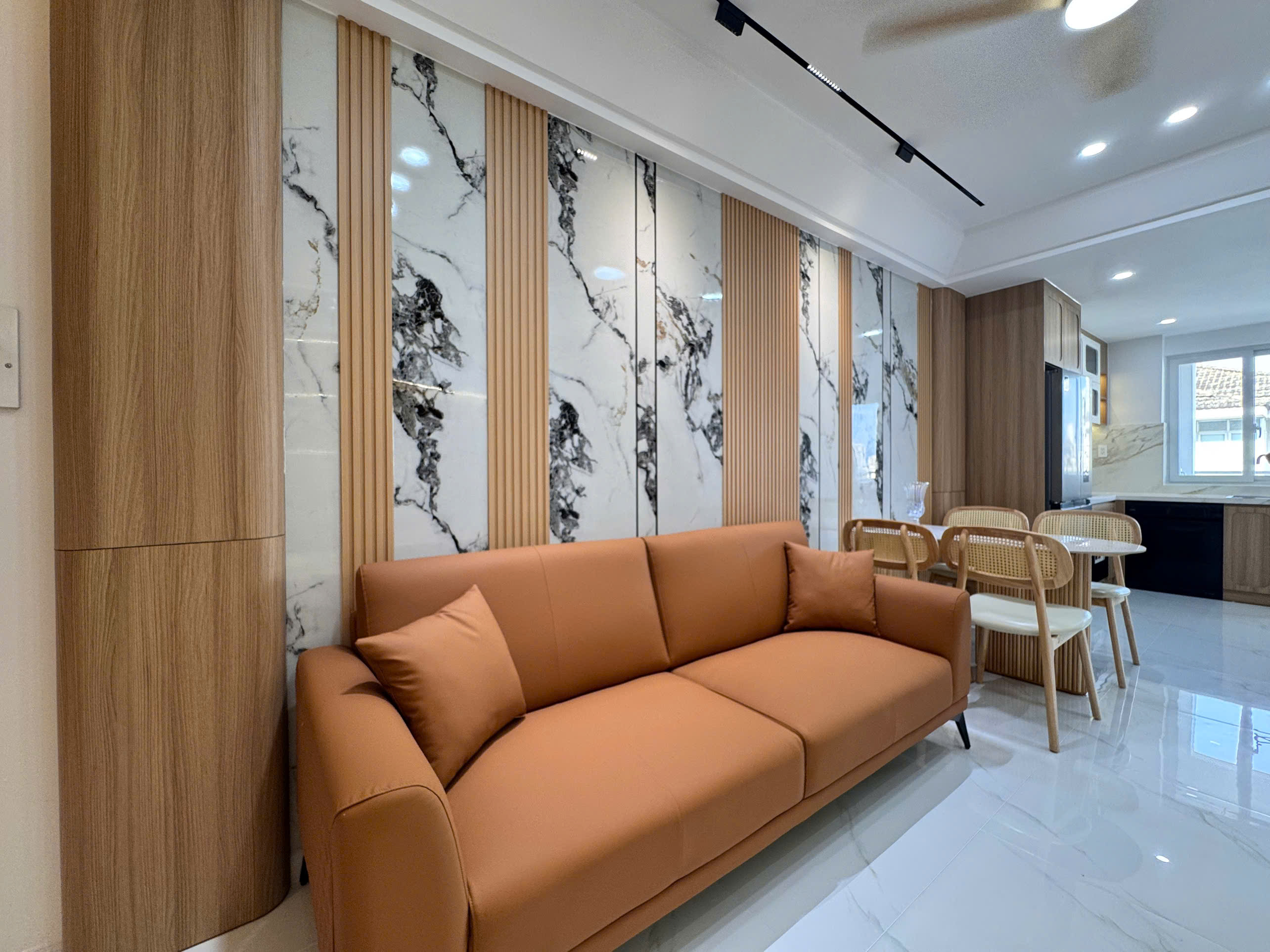 Bán căn hộ Hưng Vượng 2 Phú Mỹ Hưng, Quận 7 căn góc có 2 phòng ngủ view thoáng, lầu 8 – 76m2 2