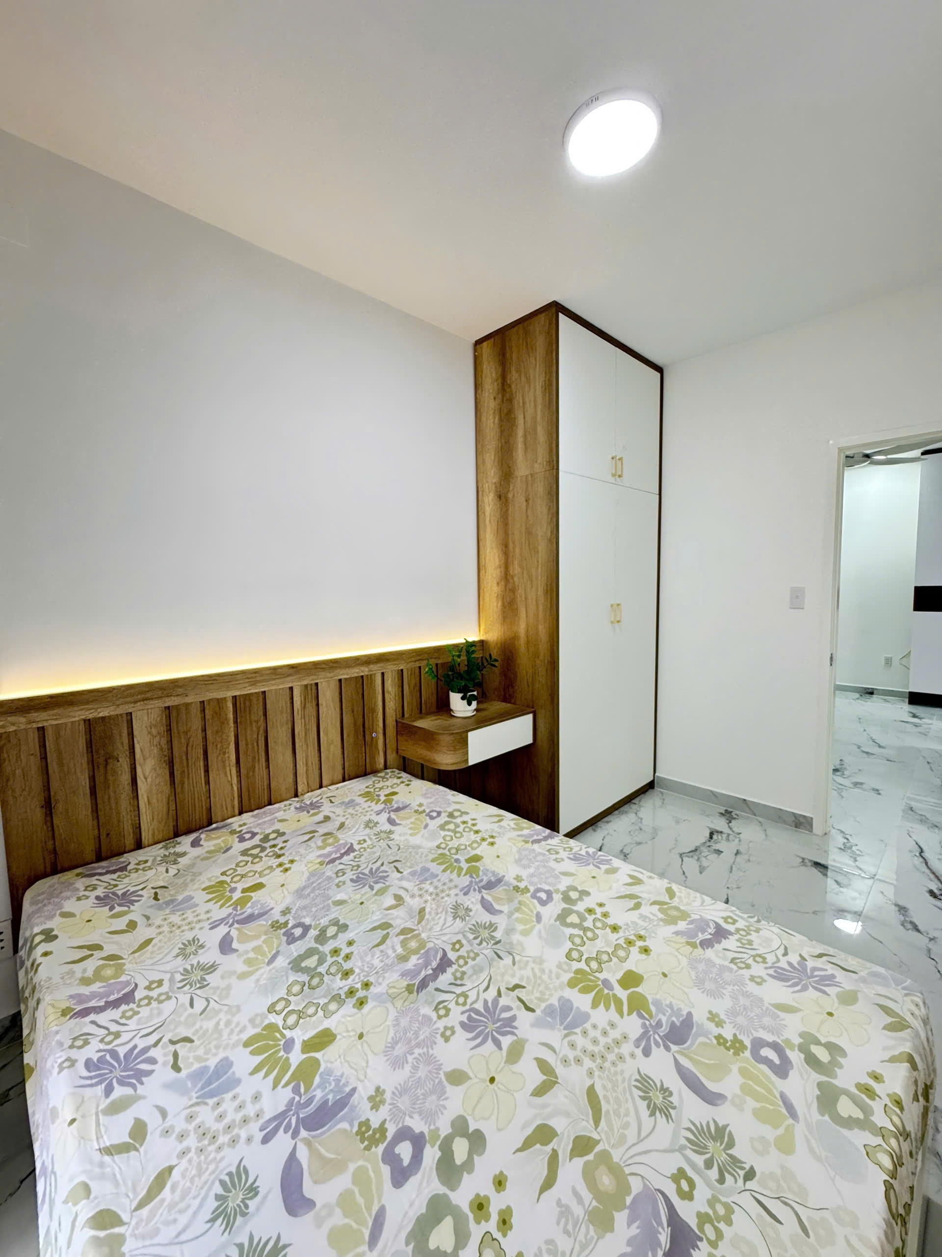 Bán căn hộ Hưng Vượng 2 Phú Mỹ Hưng, Quận 7 nhà mới đẹp có 2 phòng ngủ, lầu 5 6