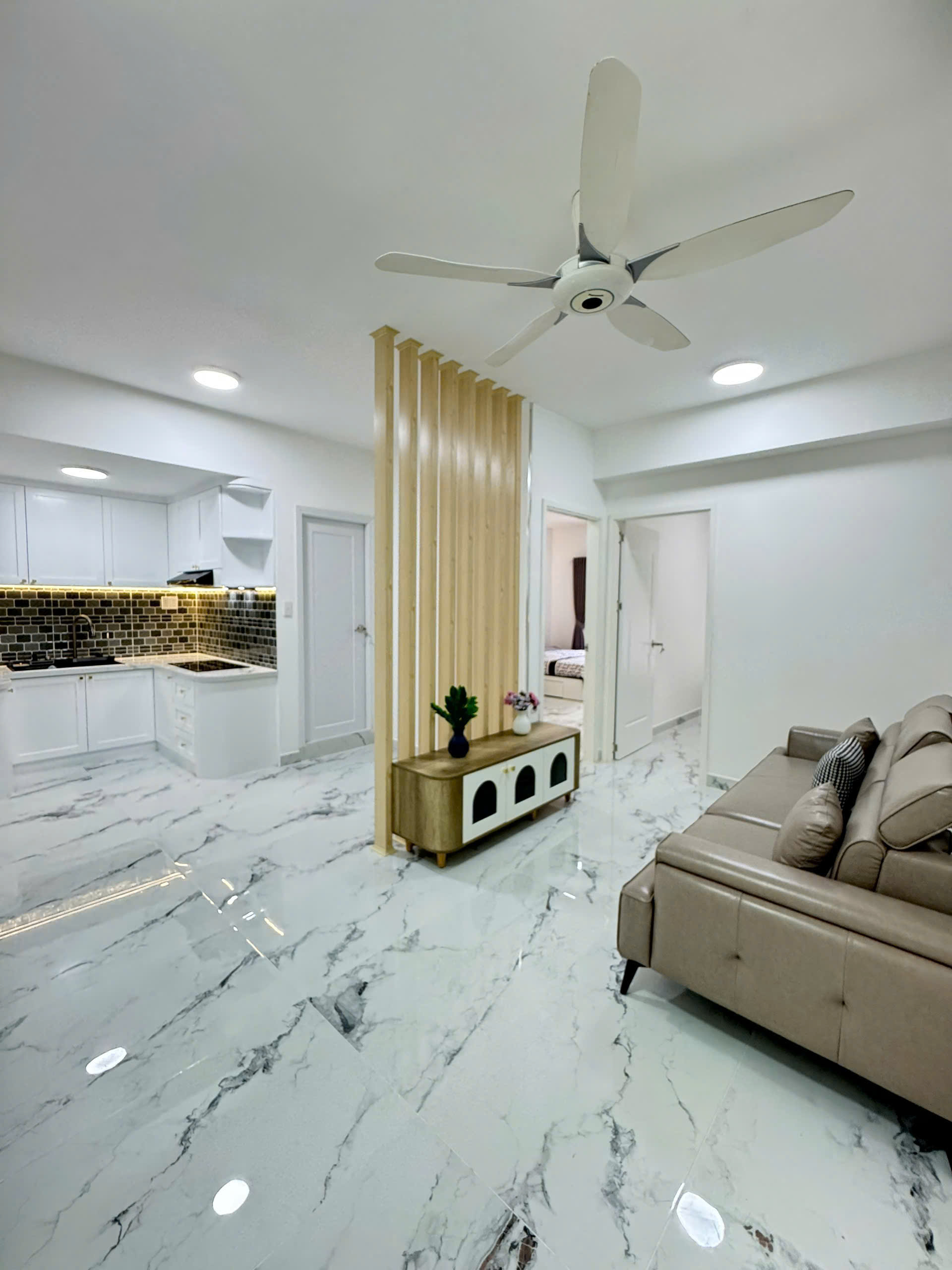 Bán căn hộ Hưng Vượng 2 Phú Mỹ Hưng, Quận 7 nhà mới đẹp có 2 phòng ngủ, lầu 5 1