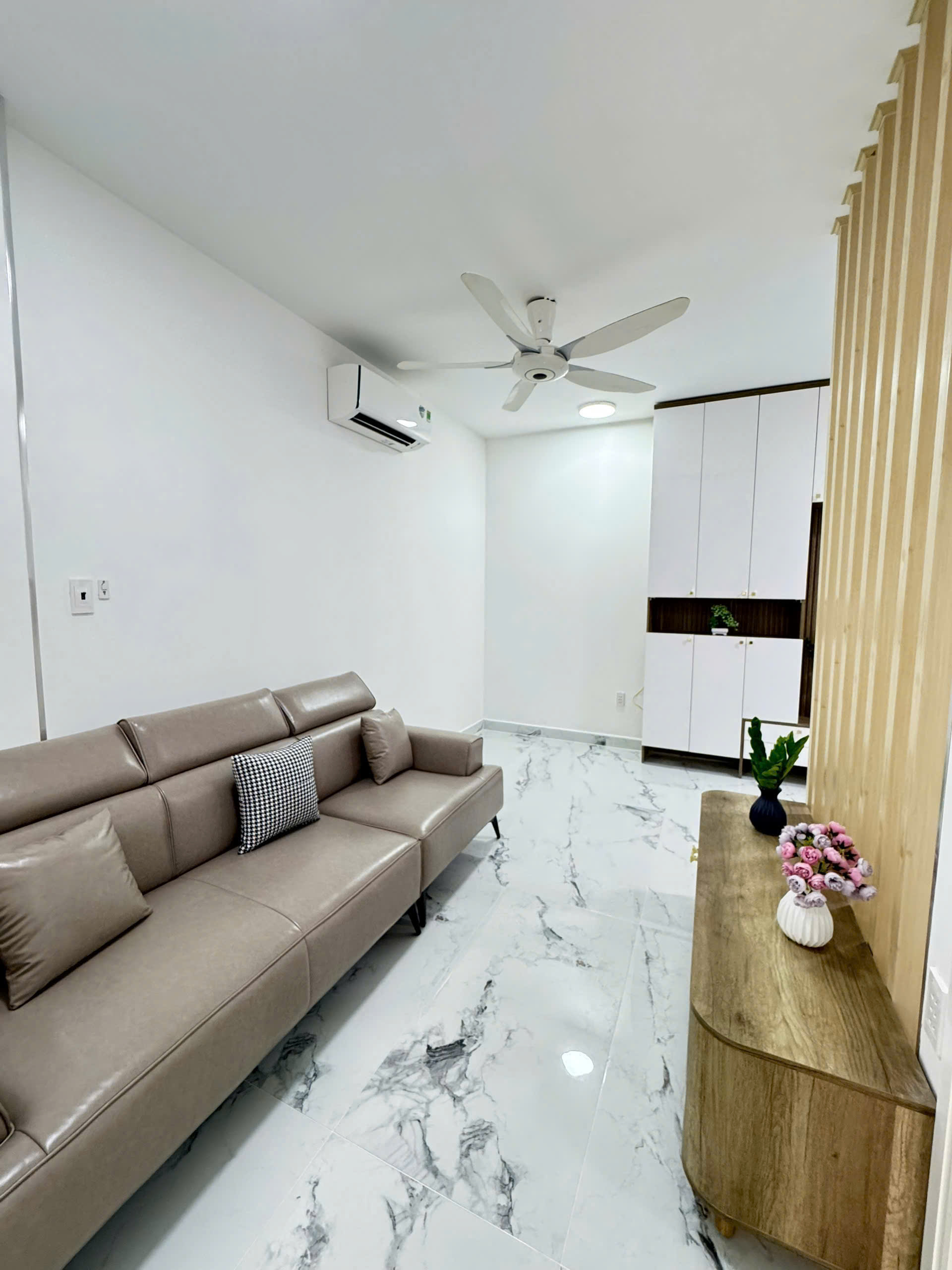 Bán căn hộ Hưng Vượng 2 Phú Mỹ Hưng, Quận 7 nhà mới đẹp có 2 phòng ngủ, lầu 5 11