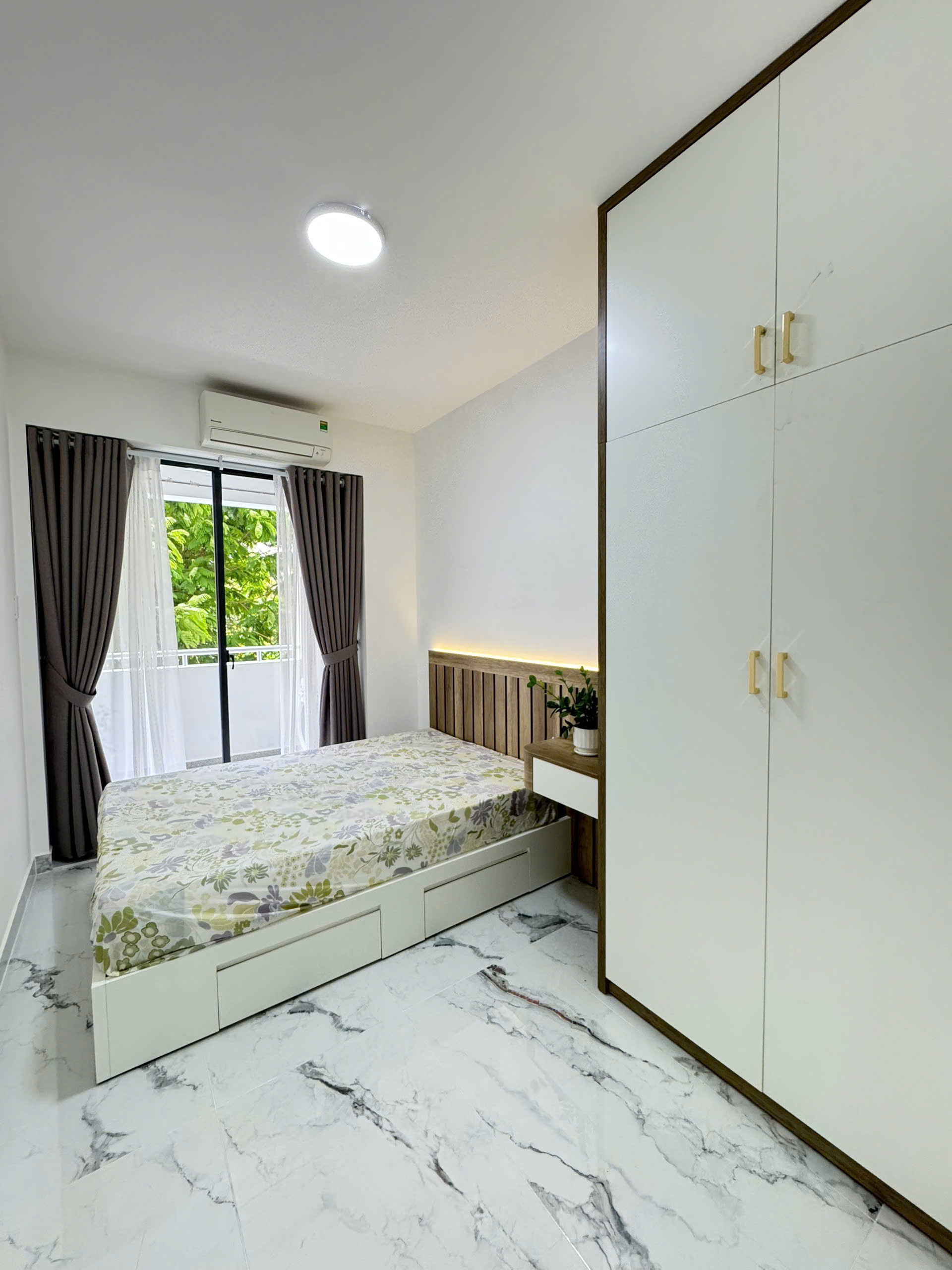 Bán căn hộ Hưng Vượng 2 Phú Mỹ Hưng, Quận 7 nhà mới đẹp có 2 phòng ngủ, lầu 5 10