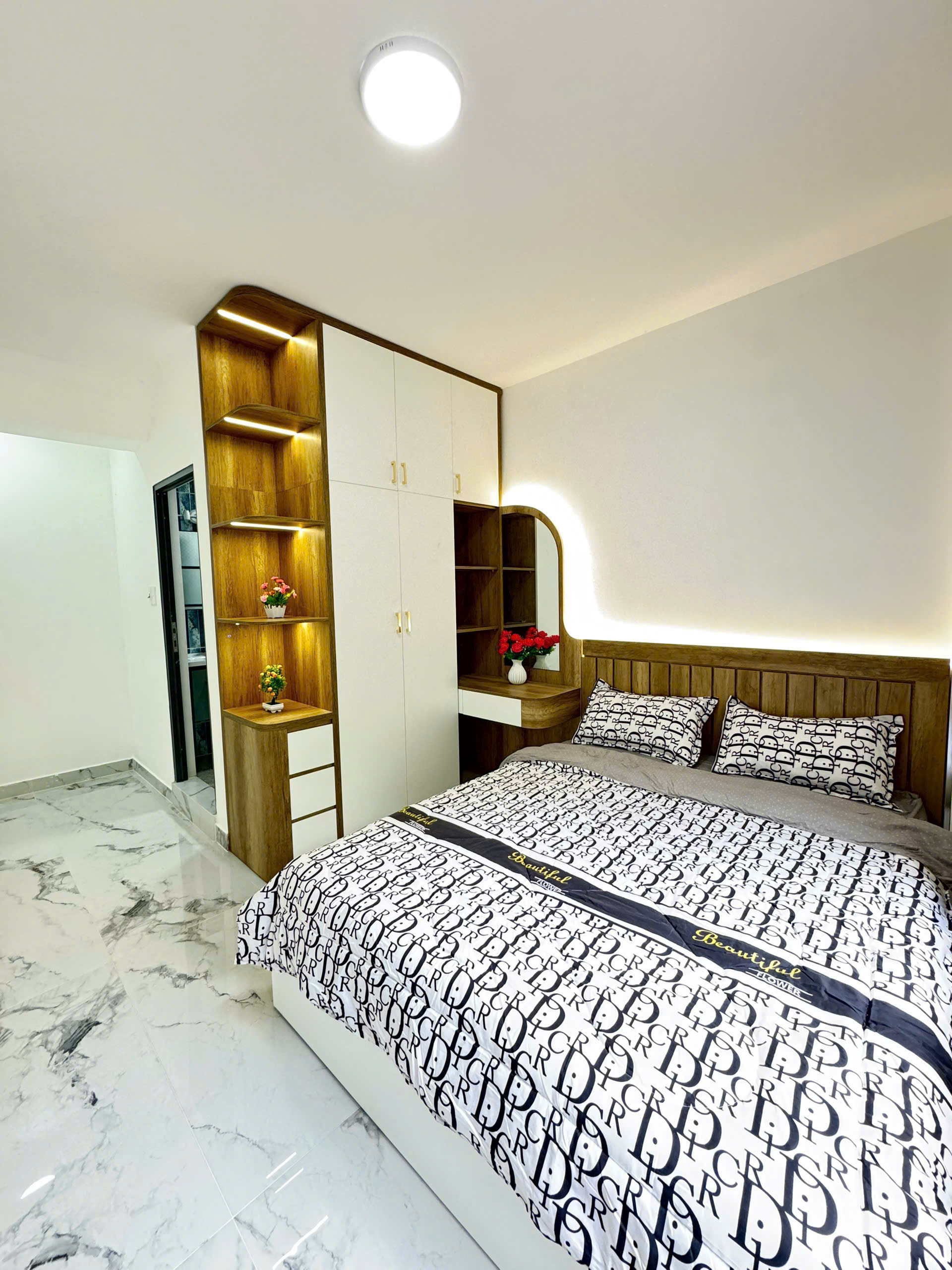 Bán căn hộ Hưng Vượng 2 Phú Mỹ Hưng, Quận 7 nhà mới đẹp có 2 phòng ngủ, lầu 5 9