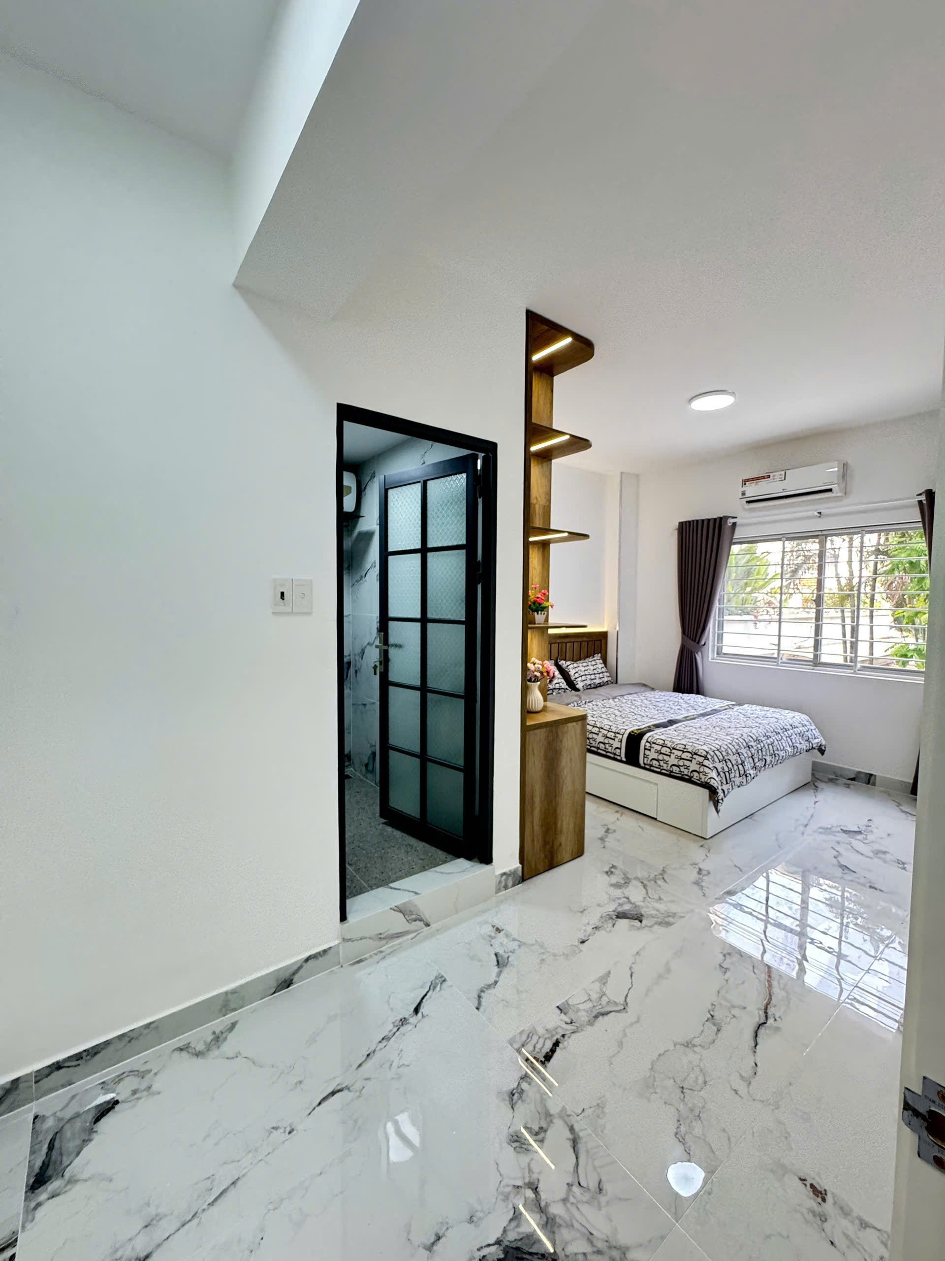 Bán căn hộ Hưng Vượng 2 Phú Mỹ Hưng, Quận 7 nhà mới đẹp có 2 phòng ngủ, lầu 5 8