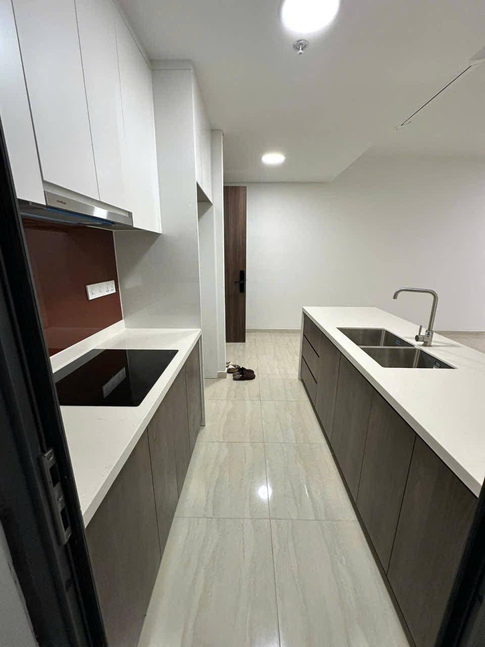 Cho thuê căn hộ The Infiniti Riviera Point, Quận 7 có 2 phòng ngủ nội thất cơ bản, lầu 23 – 84m2 3