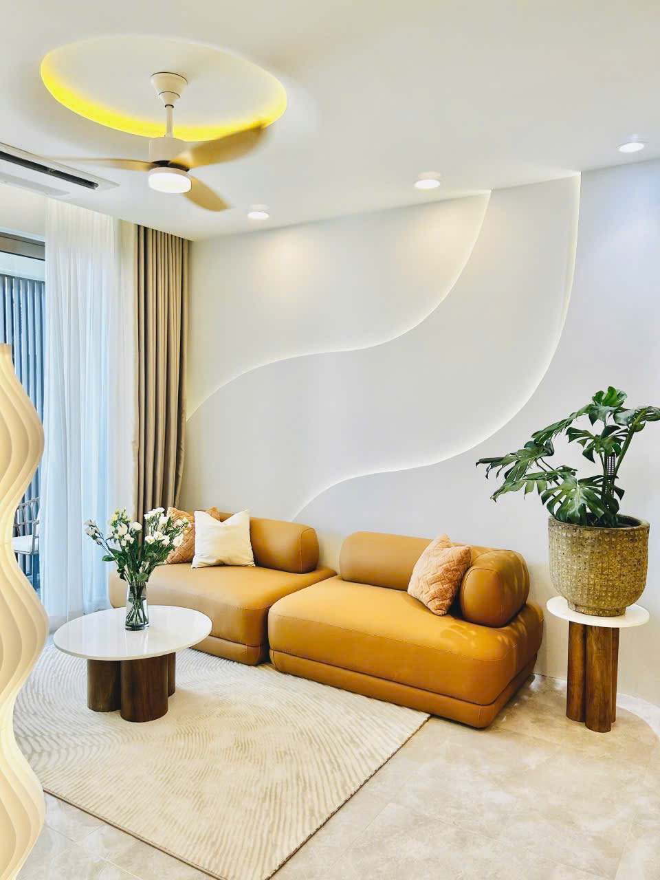 Bán căn hộ Midtown M8 Phú Mỹ Hưng, Quận 7 có 3 phòng ngủ, view hồ bơi, hướng Tây Bắc 2