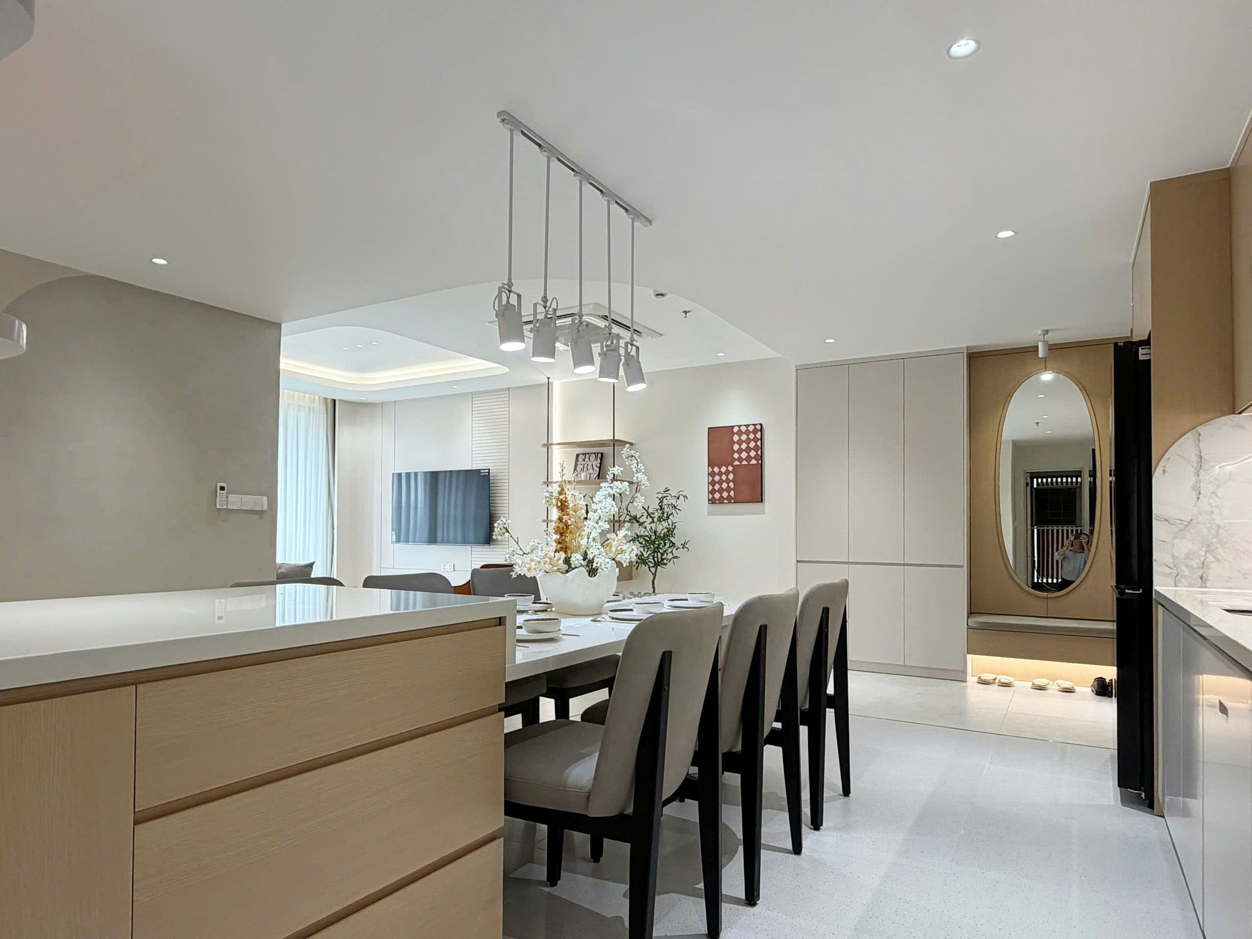 Bán hoặc cho thuê căn hộ Midtown Phú Mỹ Hưng thiết kế 3 phòng ngủ view sông lầu 6 – 121m2 4
