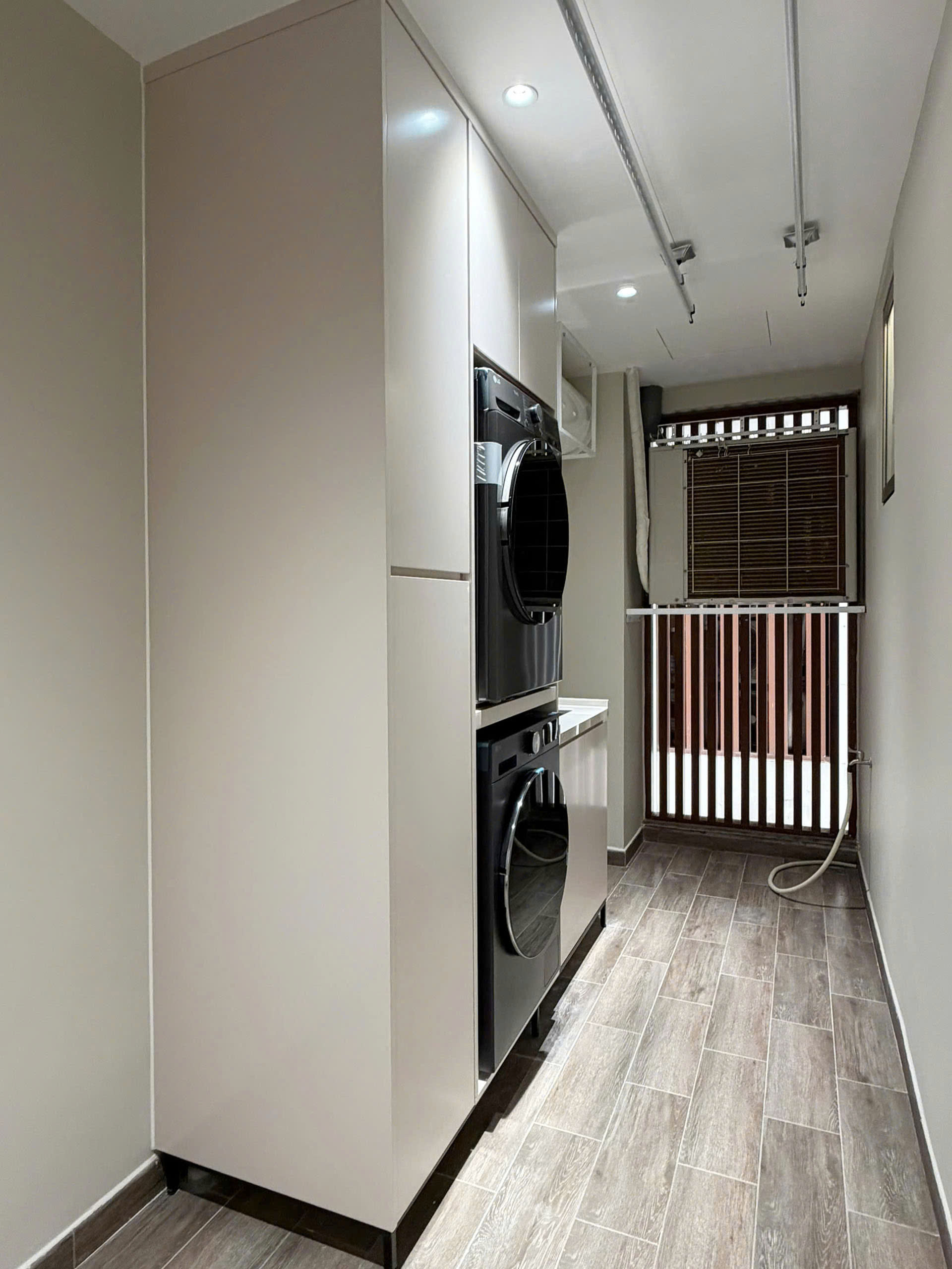 Bán hoặc cho thuê căn hộ Midtown Phú Mỹ Hưng thiết kế 3 phòng ngủ view sông lầu 6 – 121m2 18