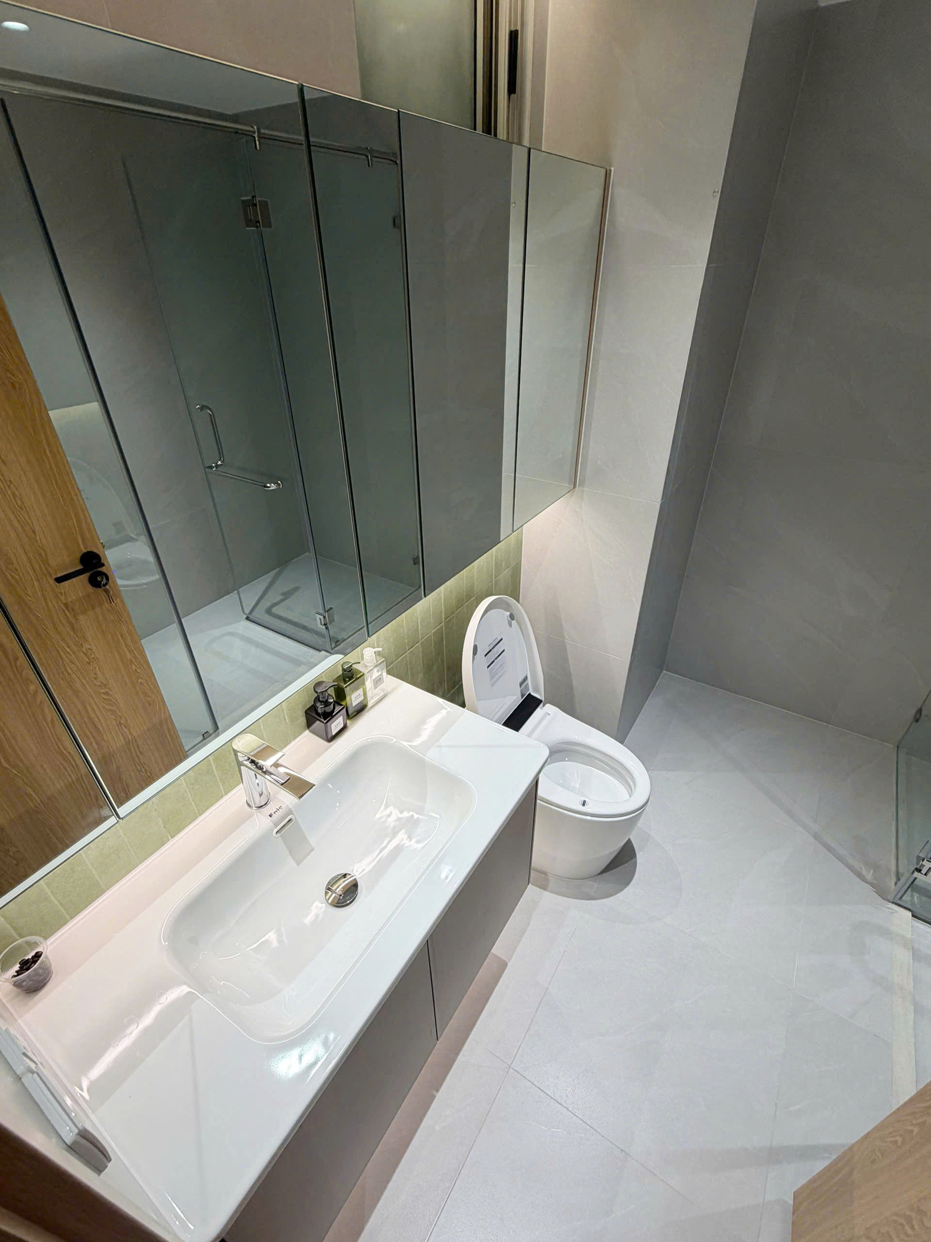 Bán hoặc cho thuê căn hộ Midtown Phú Mỹ Hưng thiết kế 3 phòng ngủ view sông lầu 6 – 121m2 15
