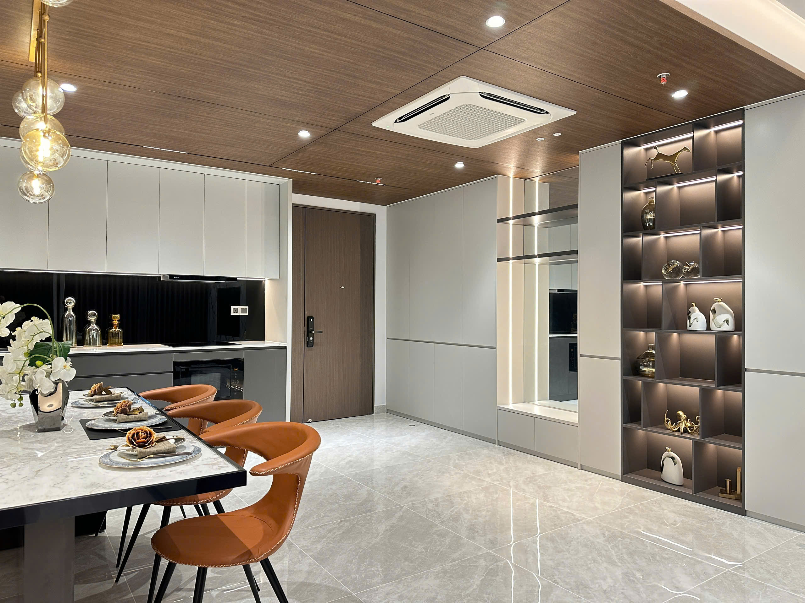 Selling or renting Midtown apartment M8 Phu My Hung, beautiful new house as pictured, block D, low floor – 124.14m2 6