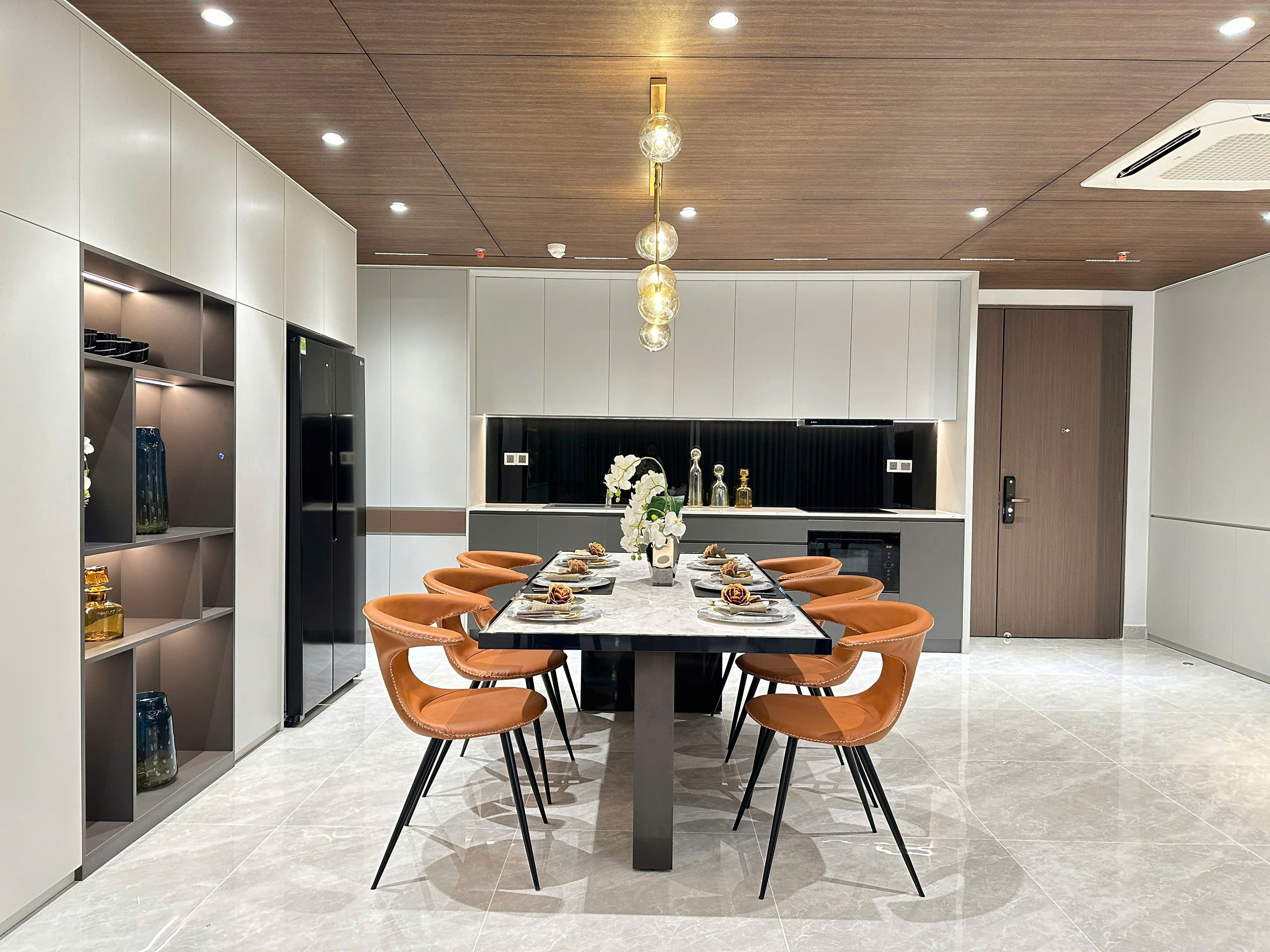 Selling or renting Midtown apartment M8 Phu My Hung, beautiful new house as pictured, block D, low floor – 124.14m2 2