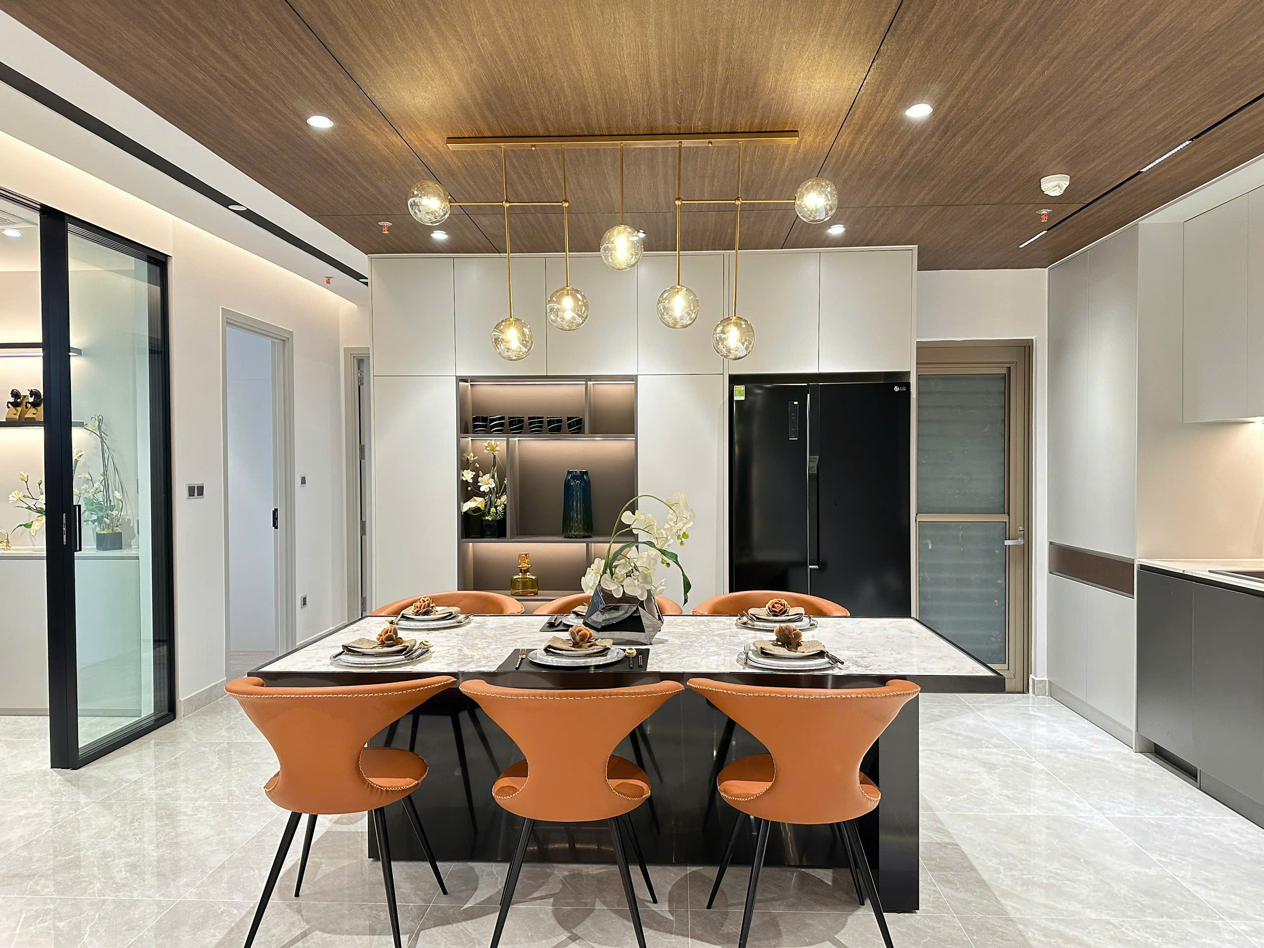 Selling or renting Midtown apartment M8 Phu My Hung, beautiful new house as pictured, block D, low floor – 124.14m2 1